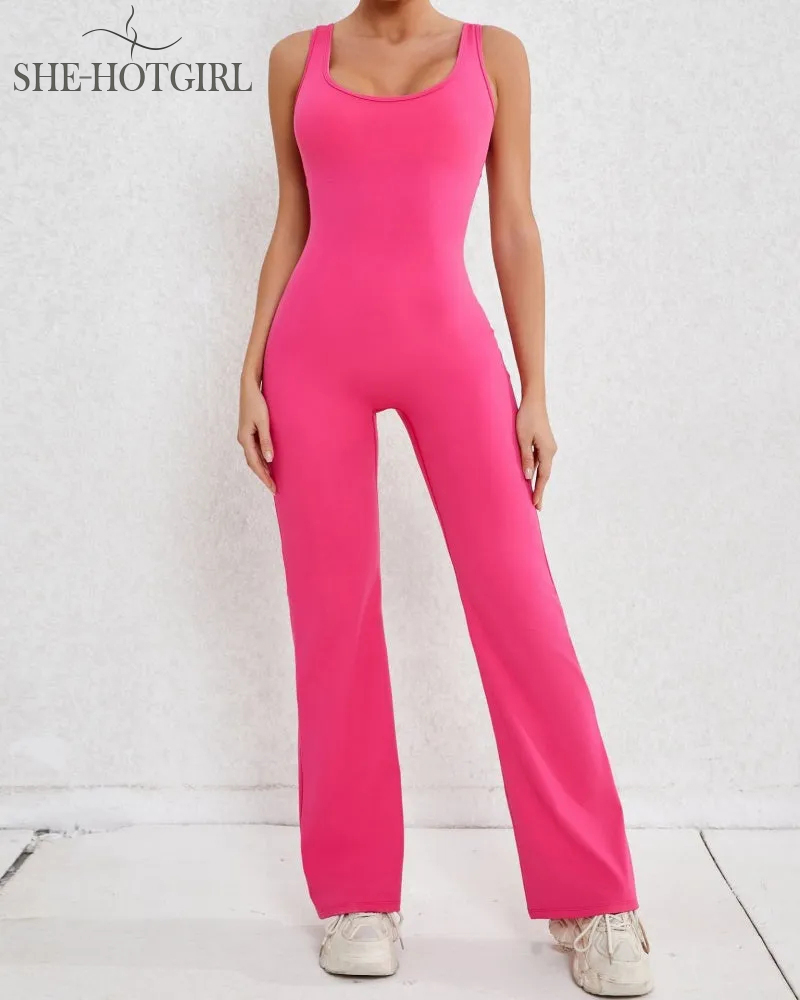 Sporty yoga jumpsuit with flared legs and hollow back
