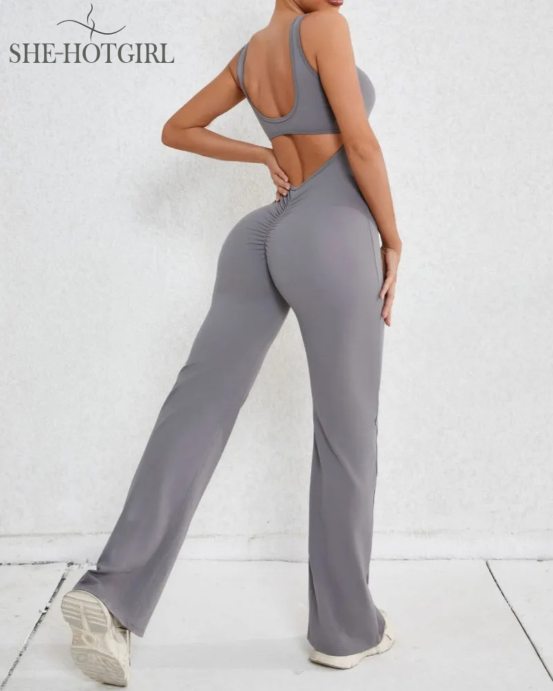 Sporty yoga jumpsuit with flared legs and hollow back