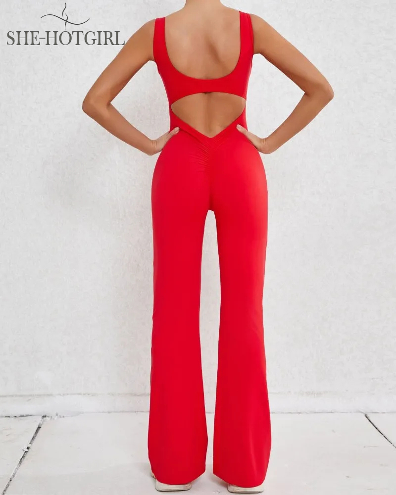 Sporty yoga jumpsuit with flared legs and hollow back