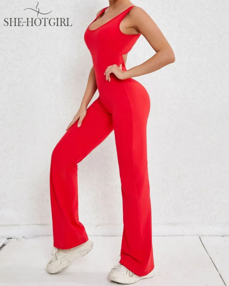 Sporty yoga jumpsuit with flared legs and hollow back
