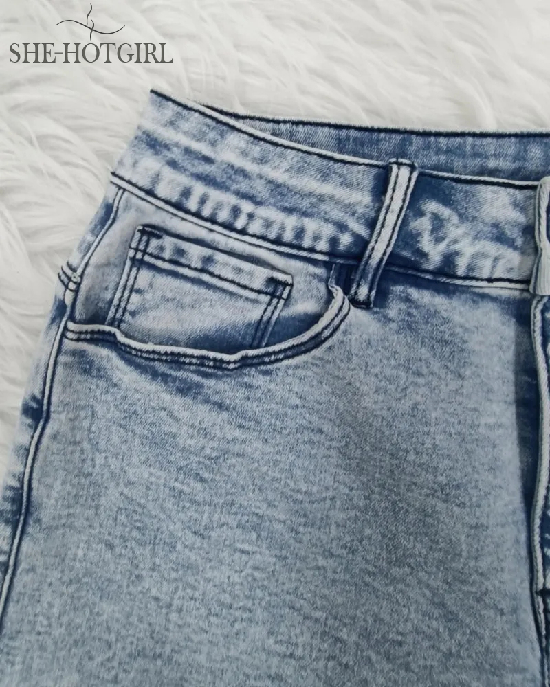 Wide-legged jeans with floral pattern and lace for women