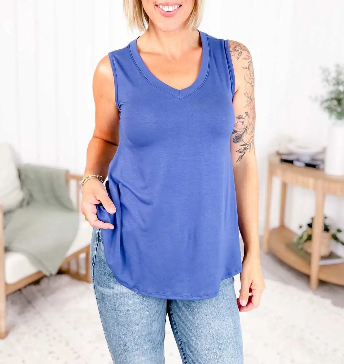 ⚡LIMITED SALE-V-neck tank top(Multiple Colors)