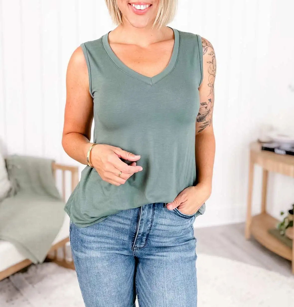 ⚡LIMITED SALE-V-neck tank top(Multiple Colors)