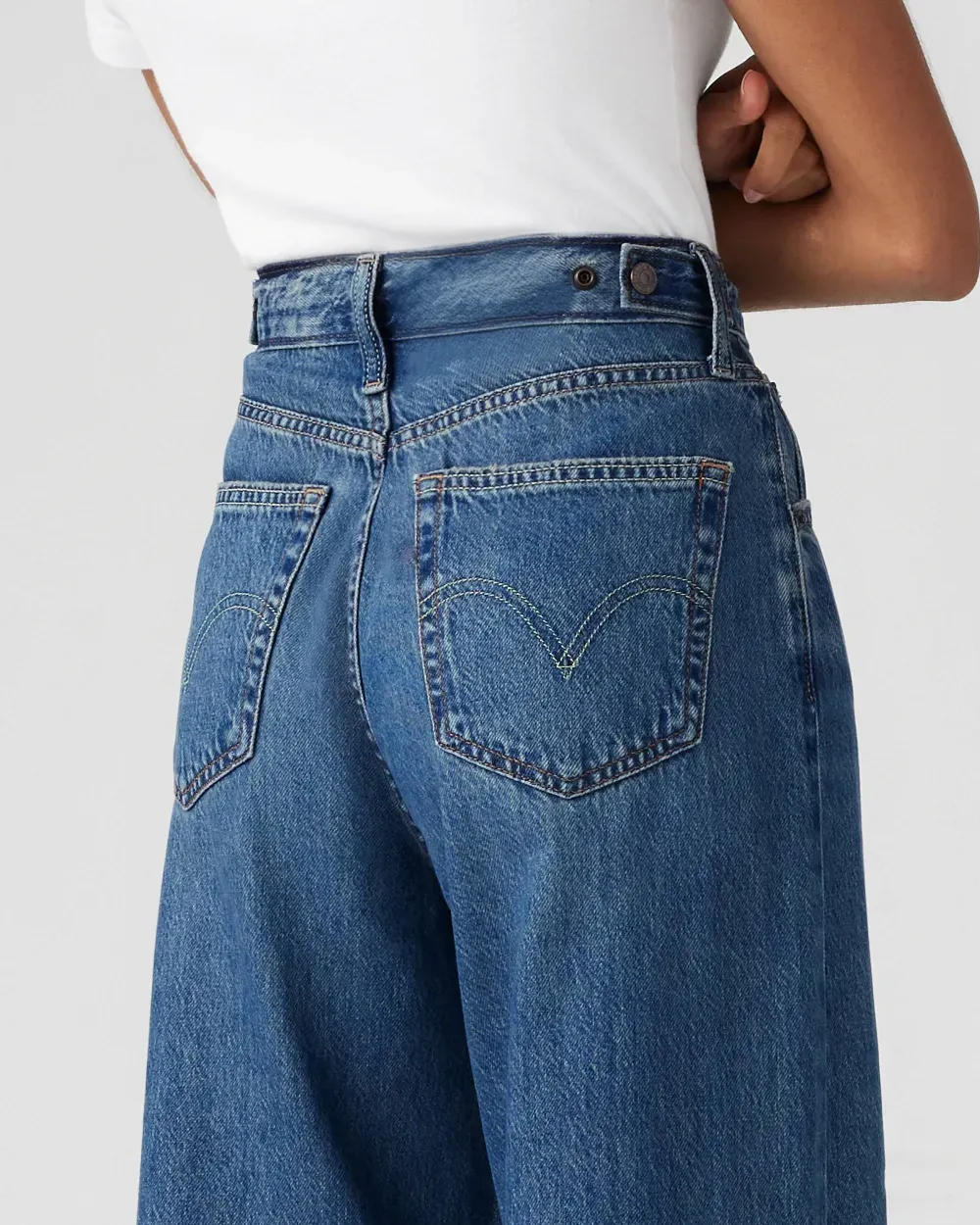 Adjustable Womens Cinch Baggy Jeans