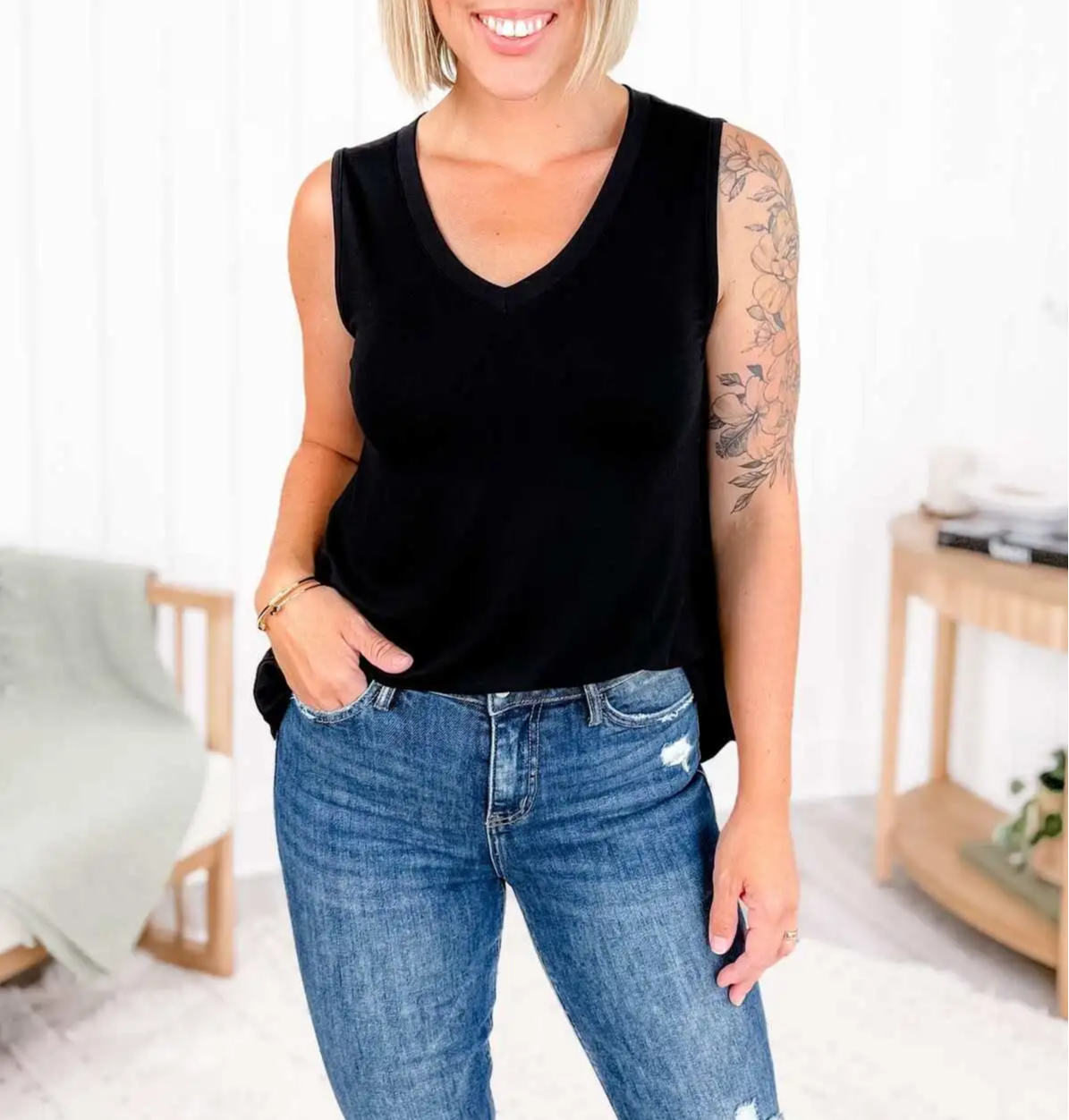 ⚡LIMITED SALE-V-neck tank top(Multiple Colors)