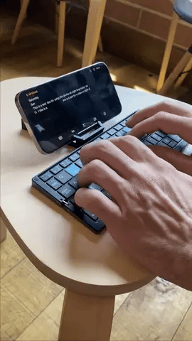 SOFT TOUCH Wireless Folding Keyboard With Bluetooth