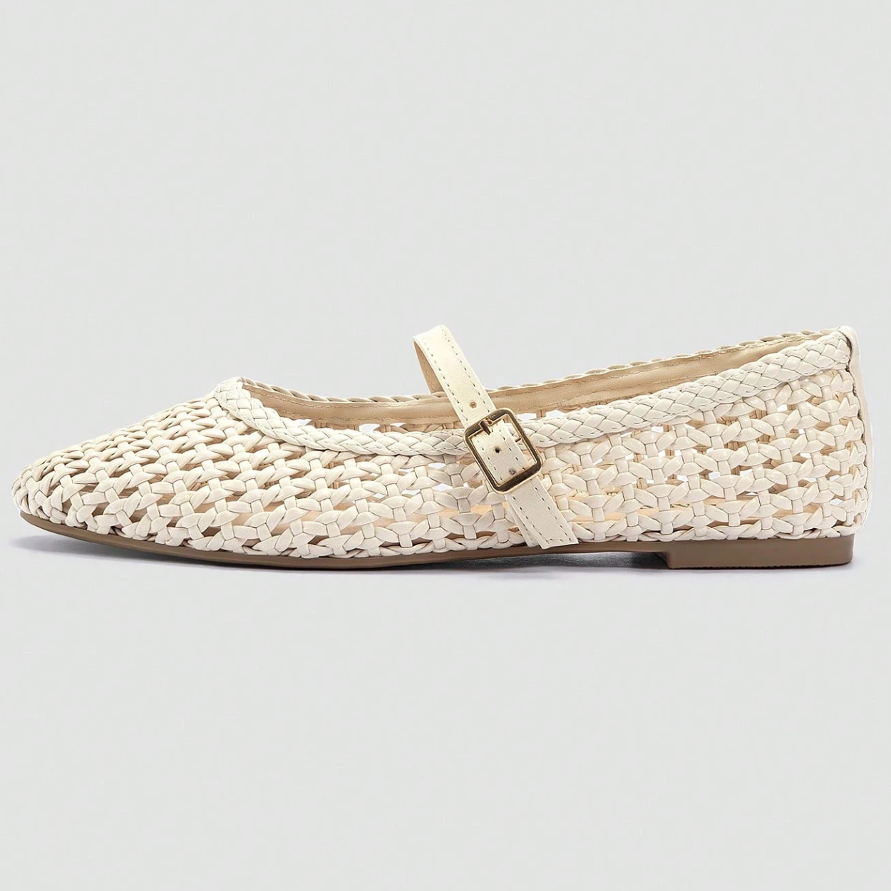 Woven Strap Buckle Casual Flat Shoes For Women in White - Close-Up Detail