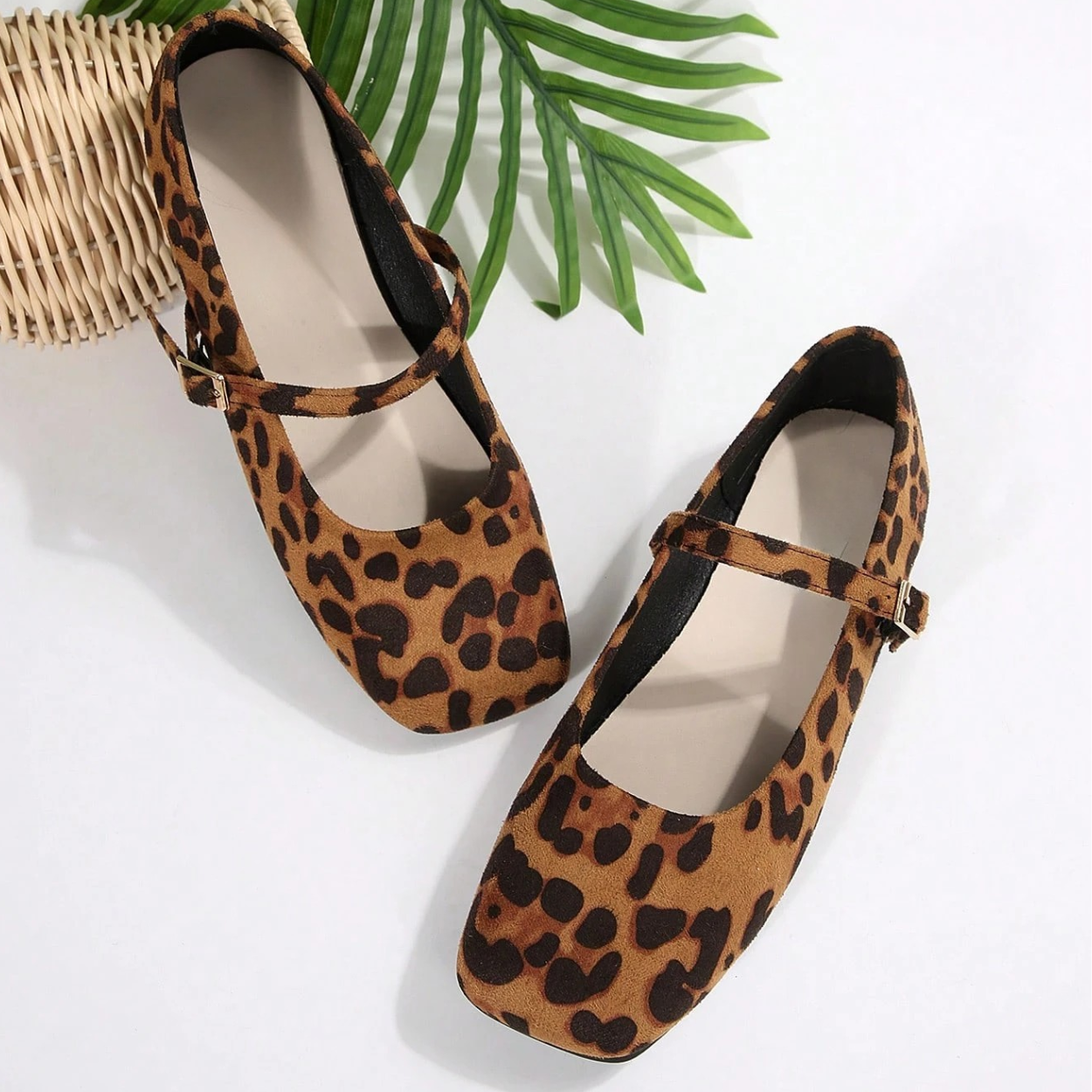 Casual Square Strap Ballet Flat Shoes For Women in Black - Strap Detail