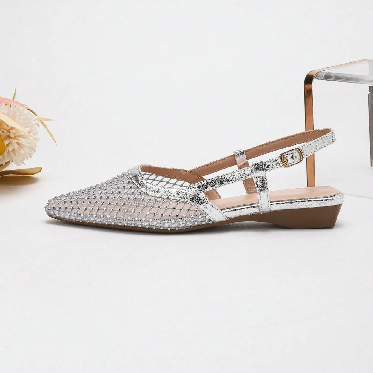 Criss Cross Strap Pointed Toe Low Heel Flats For Women in Light Gray - Sole Detail