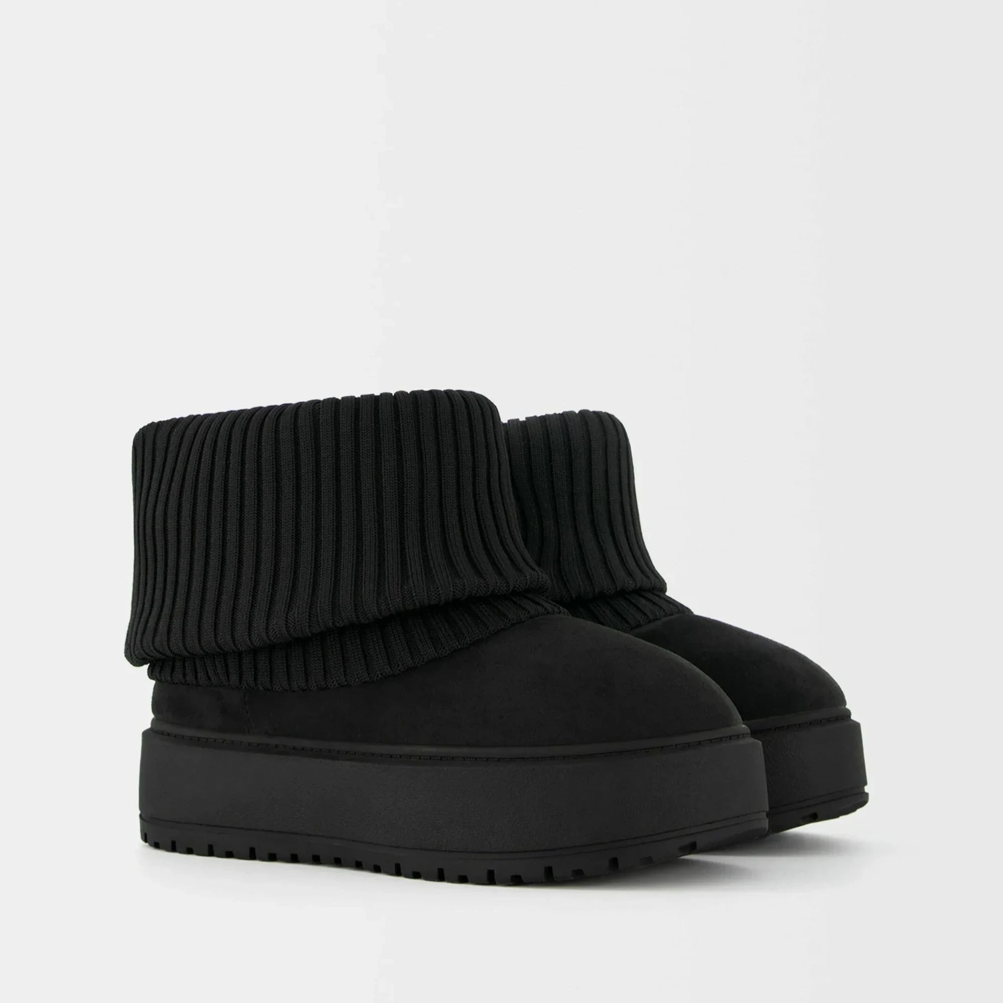 Stylish And Comfy Snow Boots With Faux Fur Lining-My Beach Shoes