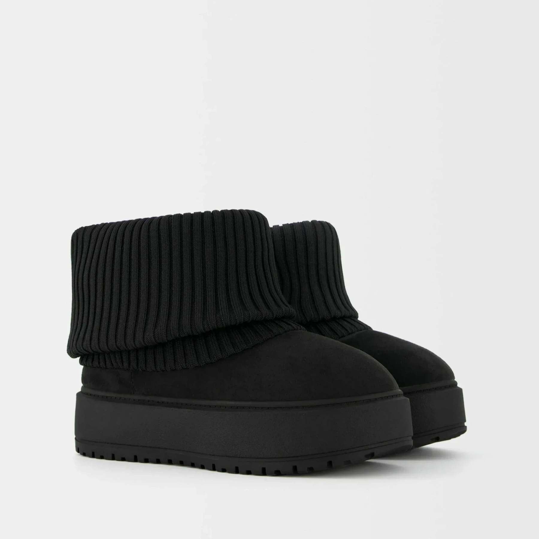 Stylish And Comfy Snow Boots With Faux Fur Lining-My Beach Shoes