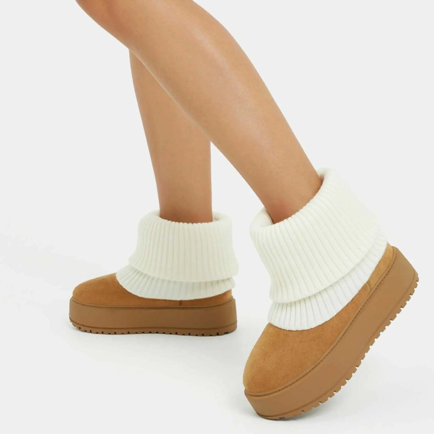 Stylish And Comfy Snow Boots With Faux Fur Lining - My Beach Shoes