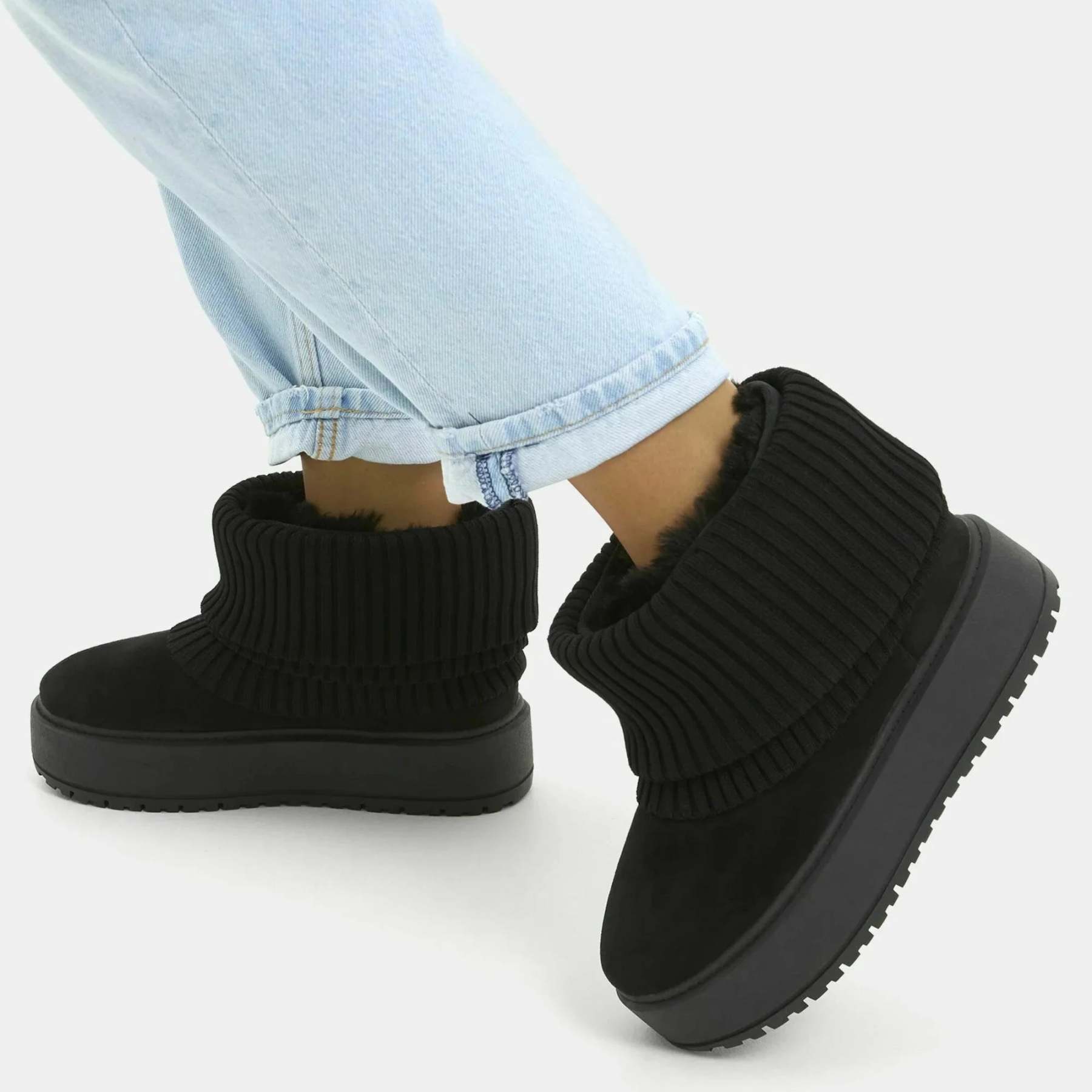 Stylish And Comfy Snow Boots With Faux Fur Lining-My Beach Shoes