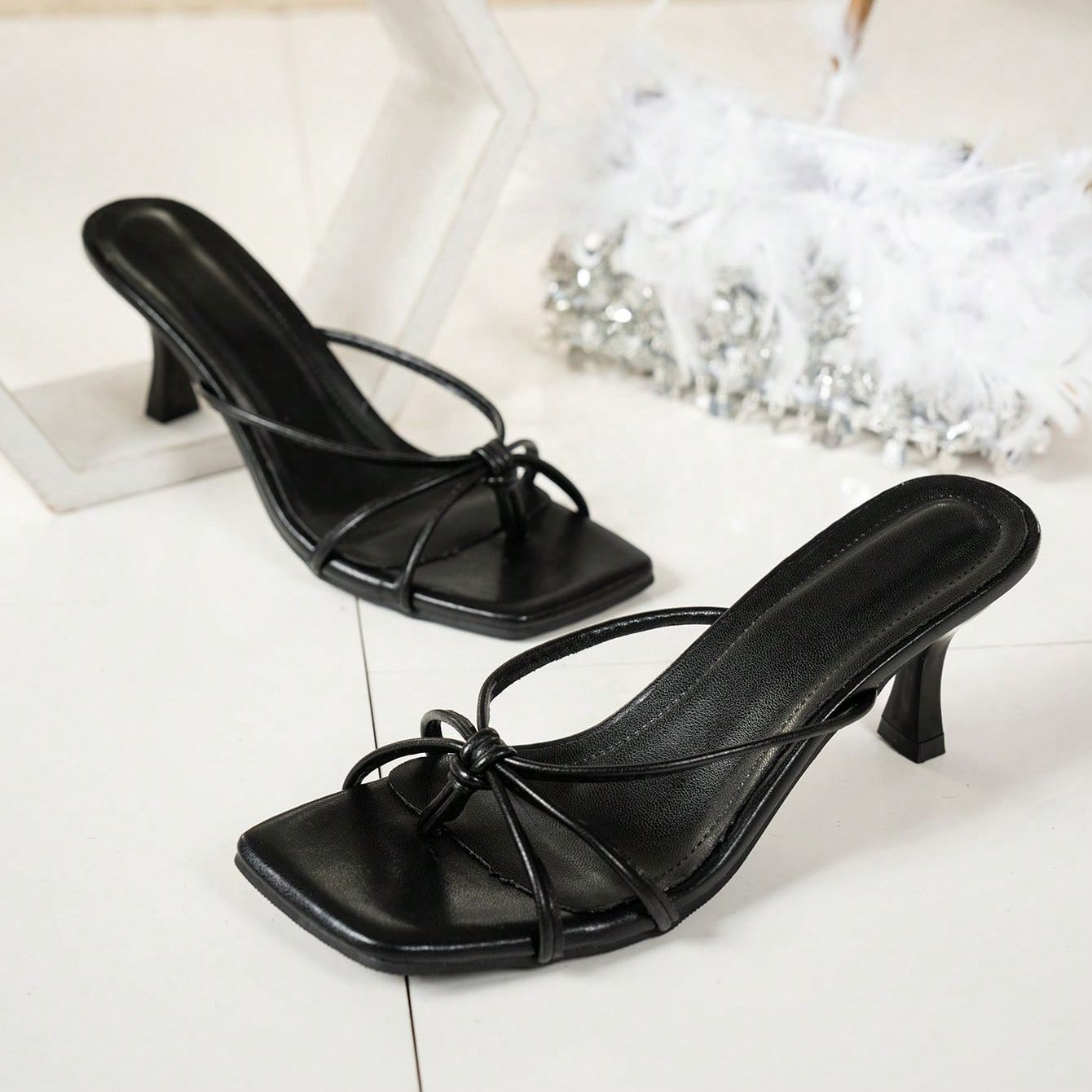 Stylish Criss Cross Strap Mule Slip On Sandals For Women in Burgundy - Toe Detail