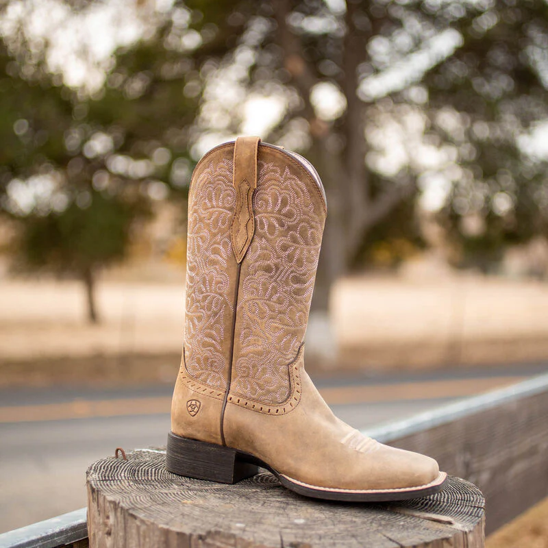 Round Up Remuda Wide Square Design Western Boot
