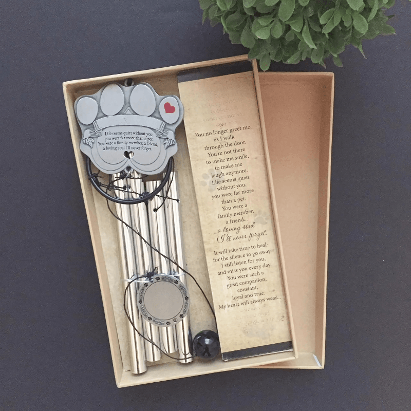 Metal Pawprint Wind Chime-Solar Wind LED Chime