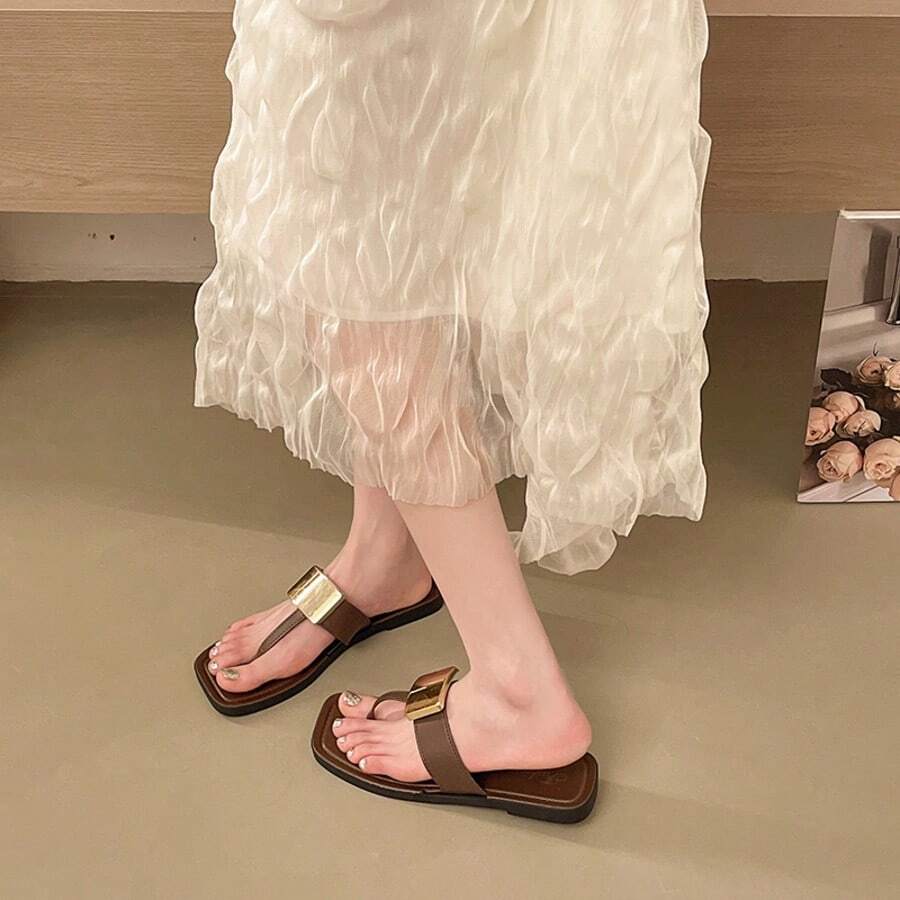 Casual Flat Metal Square Buckle Flip Flops For Women
