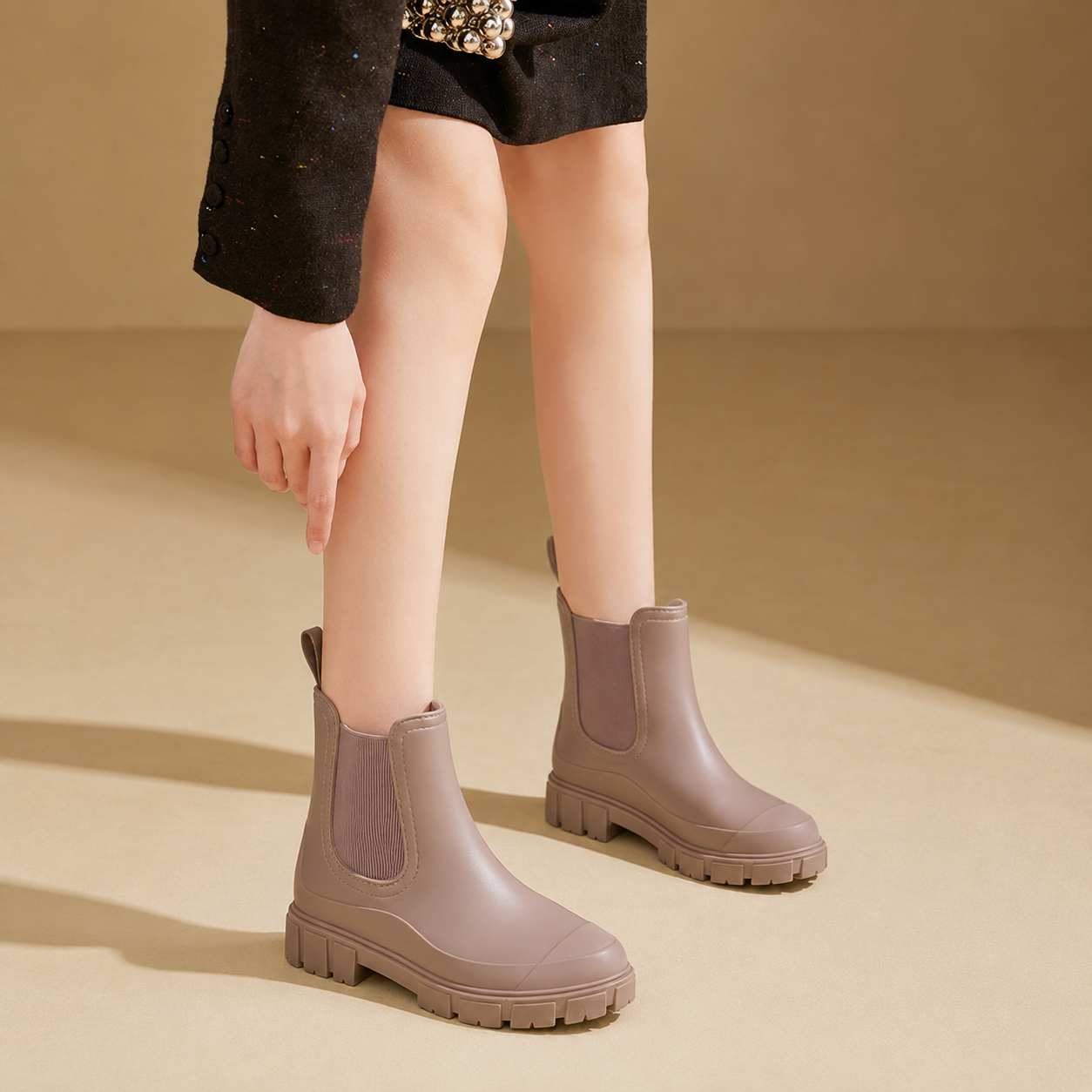Waterproof Slip On Rain Boots With Non Slip Round Design For Women