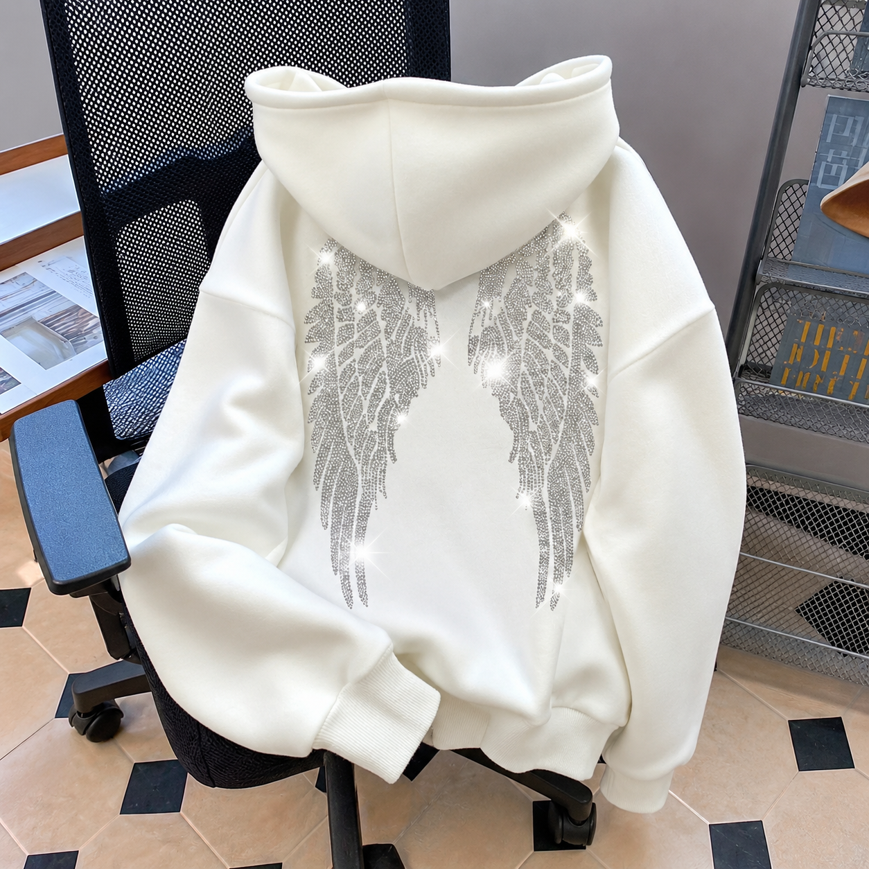 Casual Glitter Wing Graphic Sweatshirt For Women