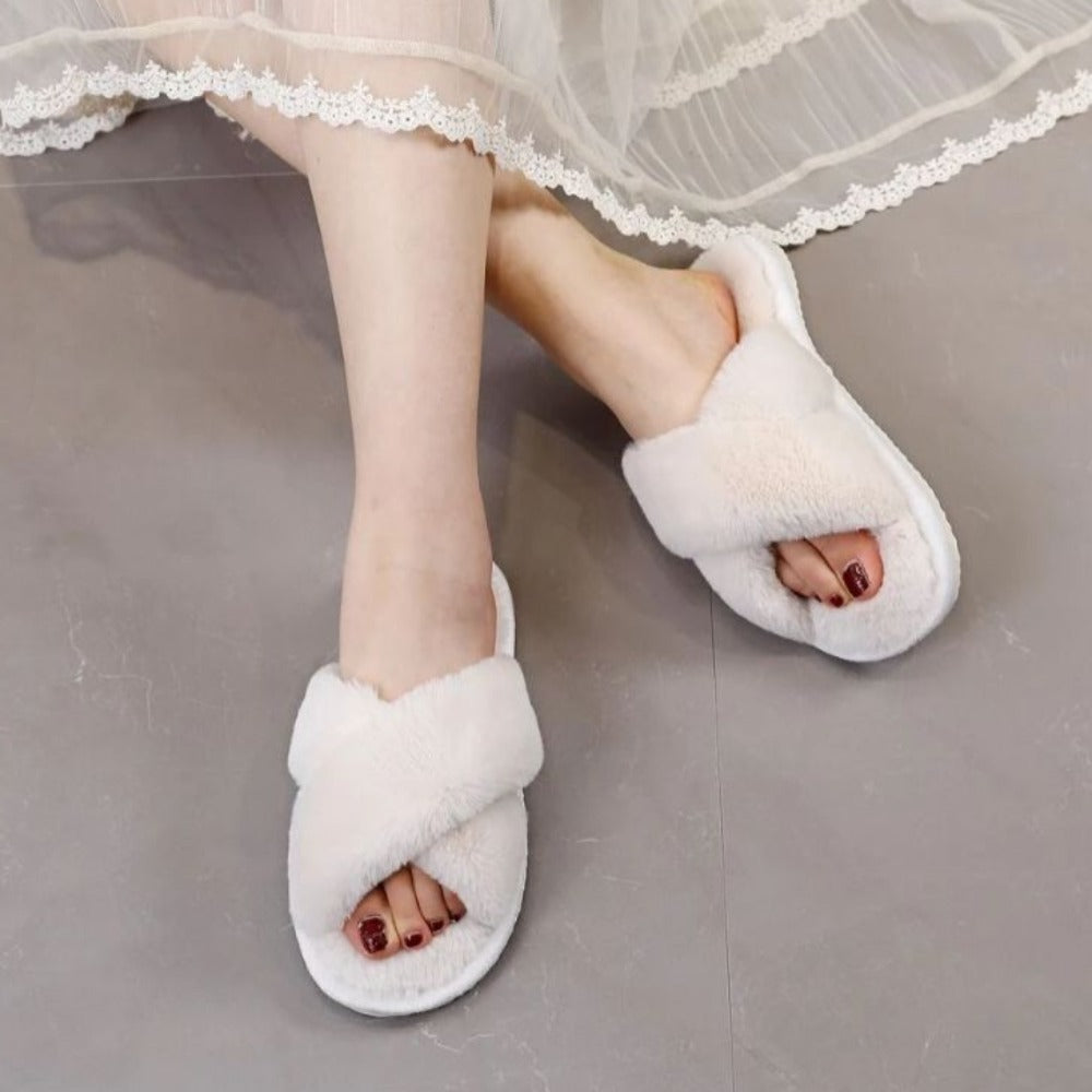 Comfy Criss Cross Slippers-Soco Sands