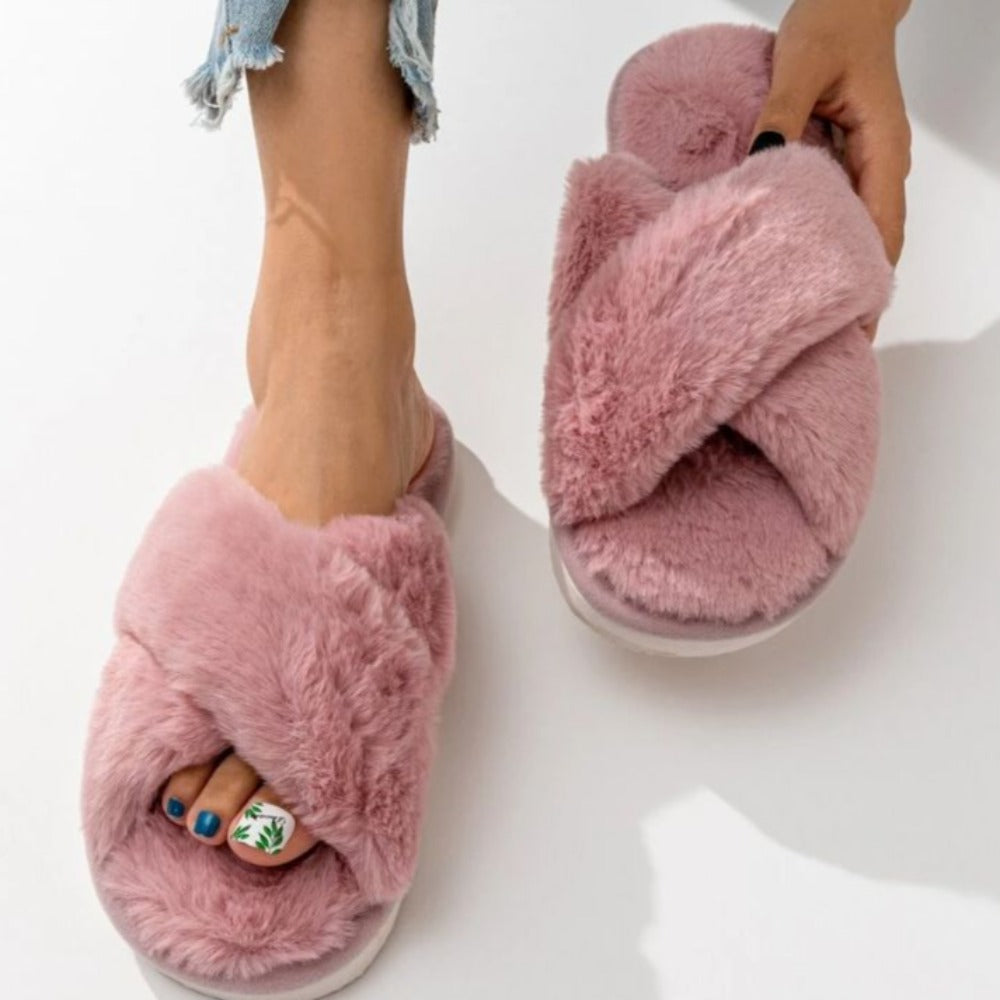 Comfy Criss Cross Slippers-Soco Sands