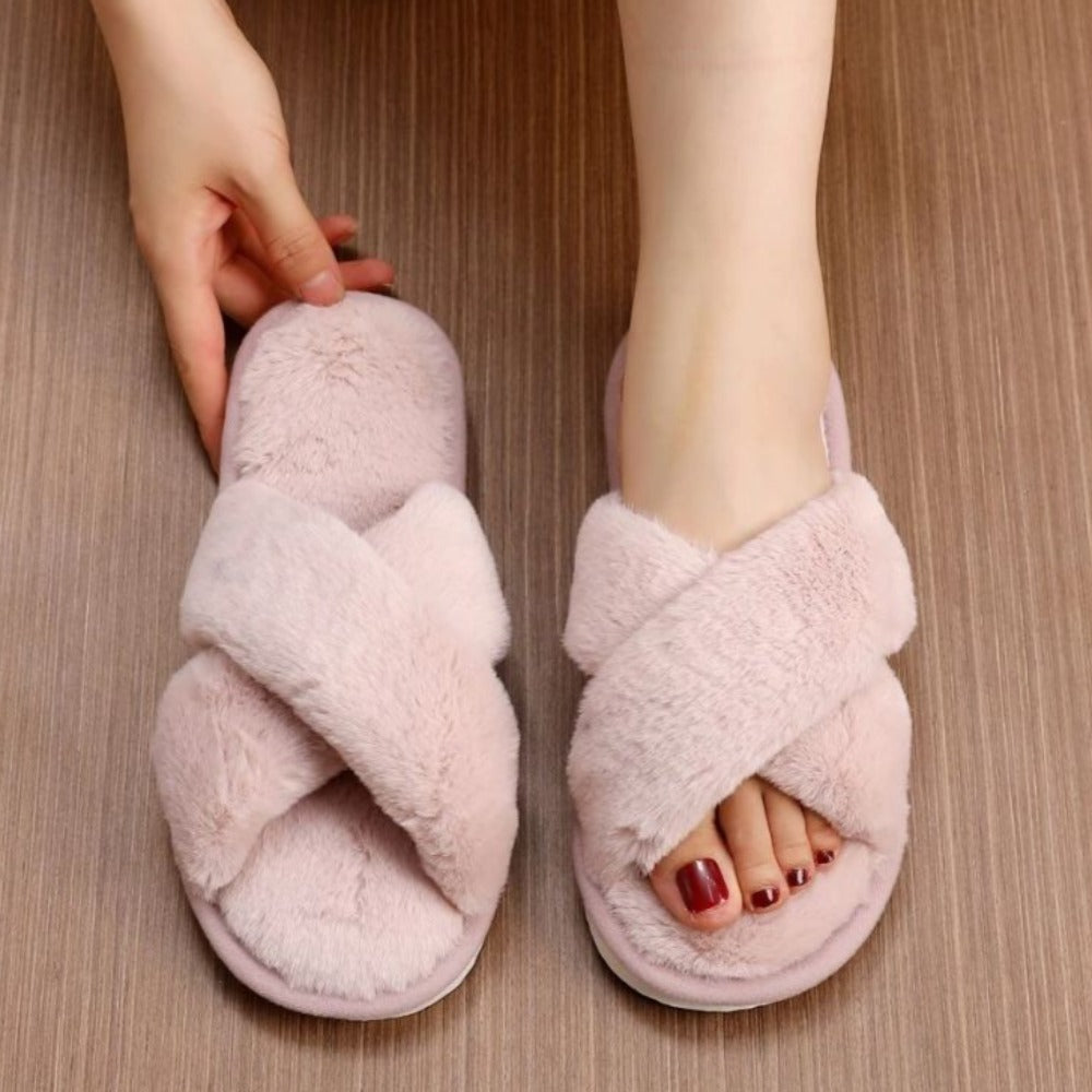 Comfy Criss Cross Slippers-Soco Sands