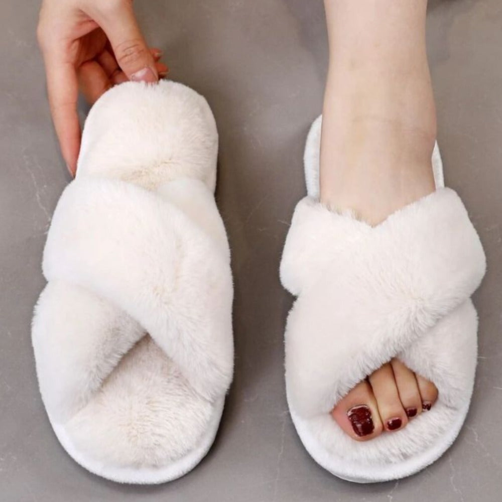 Comfy Criss Cross Slippers-Soco Sands