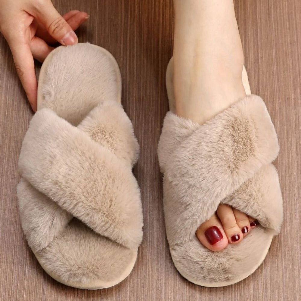 Comfy Criss Cross Slippers-Soco Sands