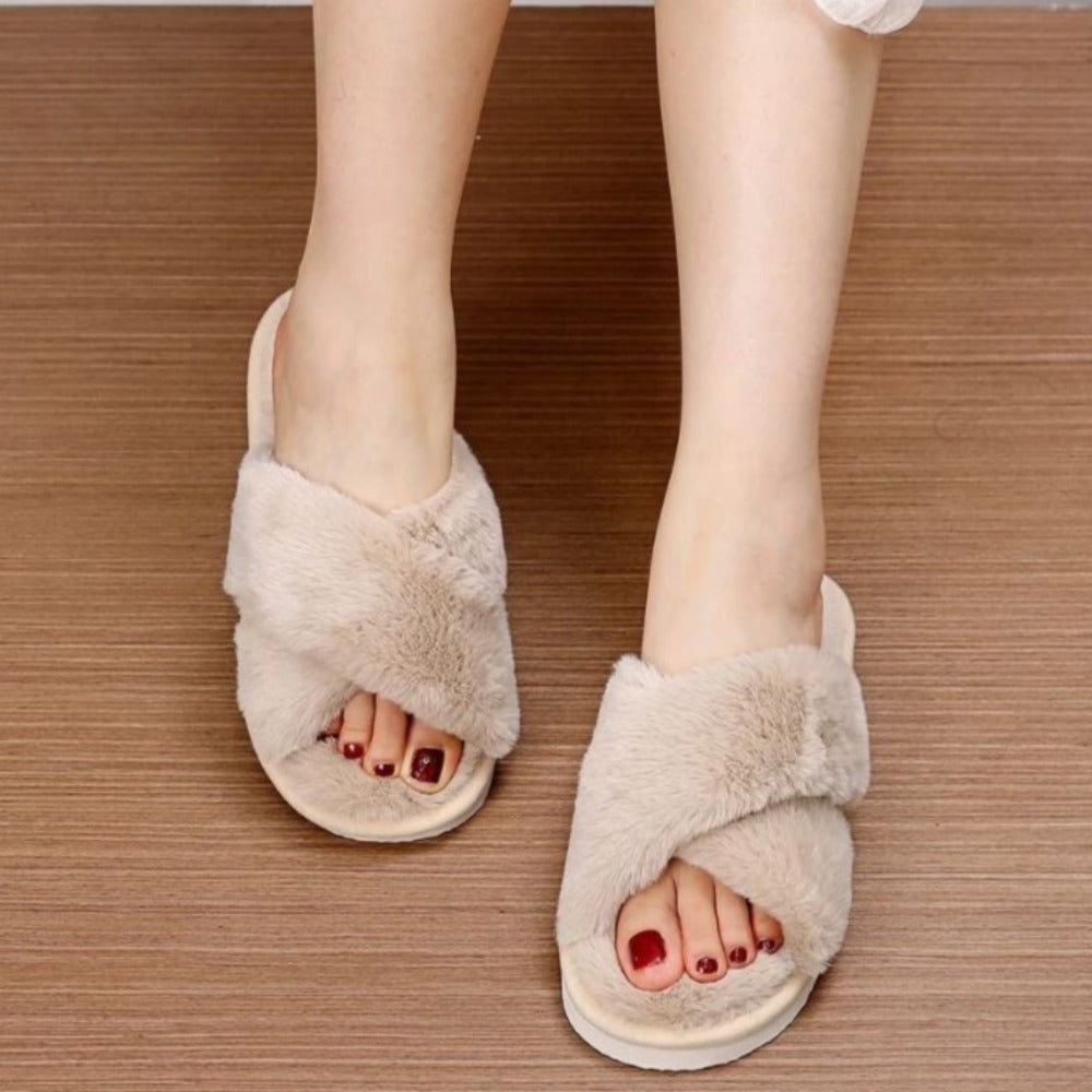 Comfy Criss Cross Slippers-Soco Sands