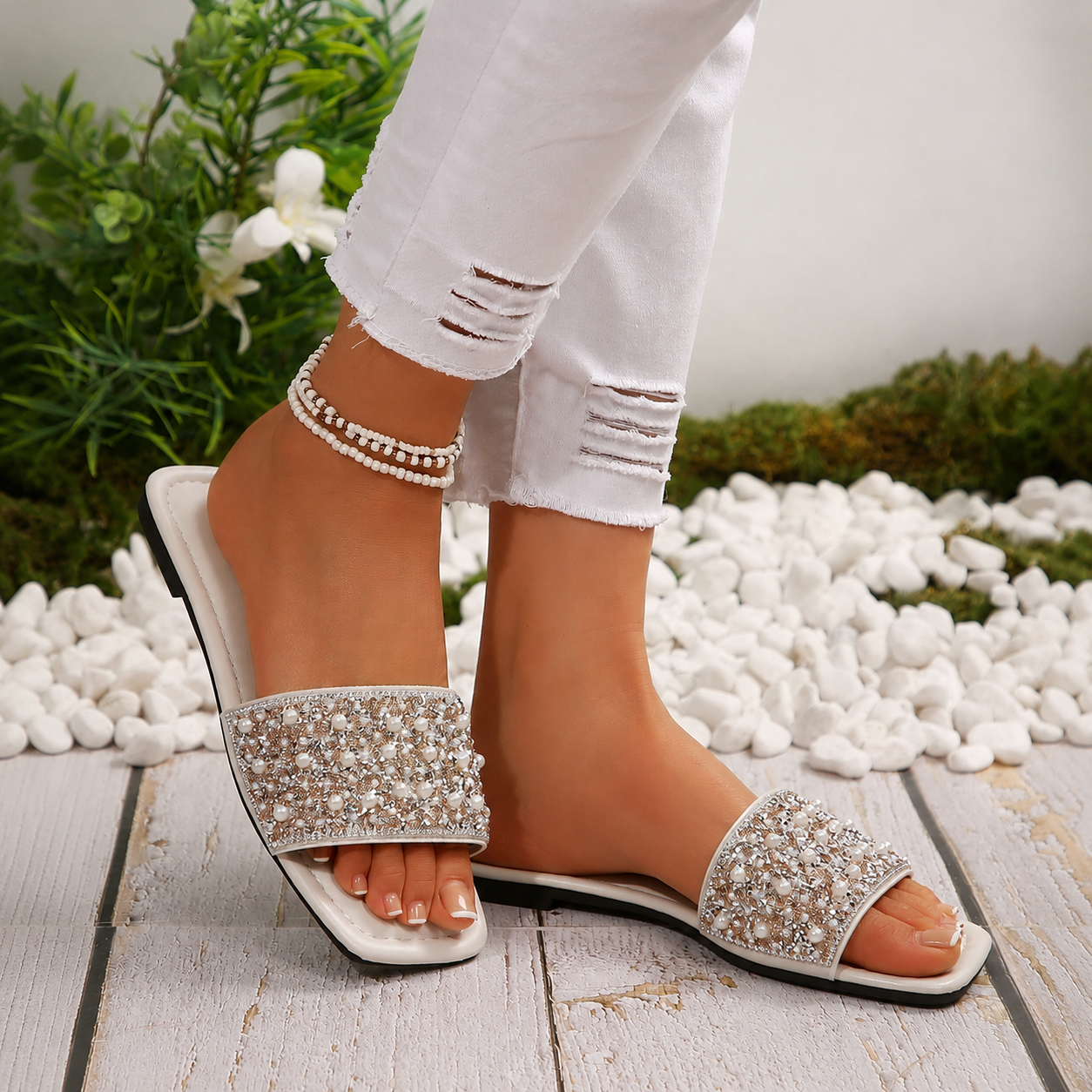 Classic Slip On Flat Sandals With Sparkling Detail For Women