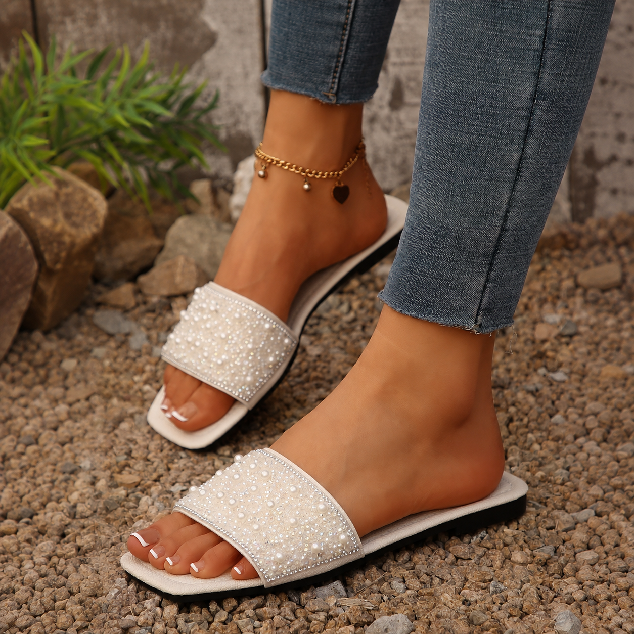Classic Slip On Flat Sandals With Sparkling Detail For Women
