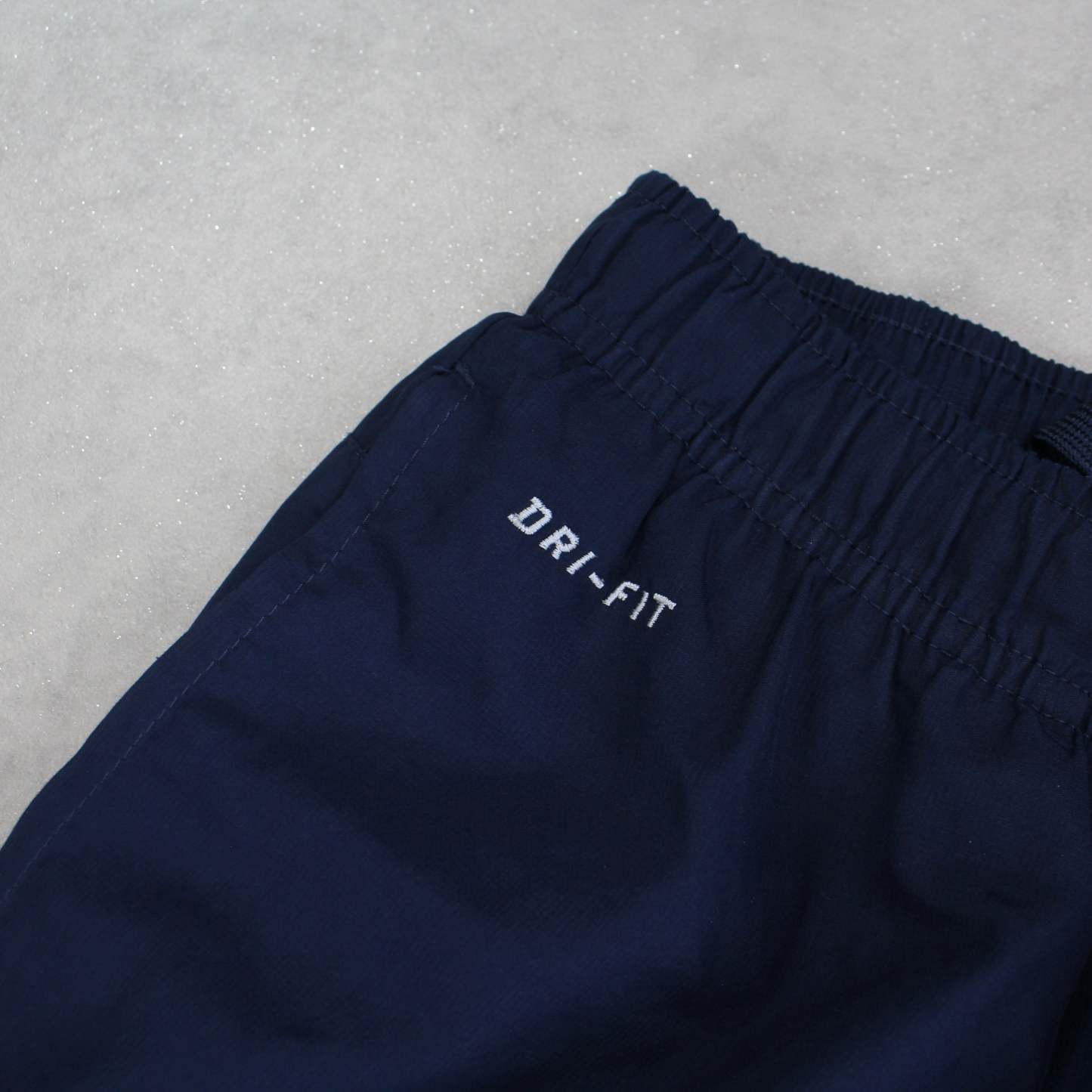 RARE 2000s Trackpants Navy-Kikonat