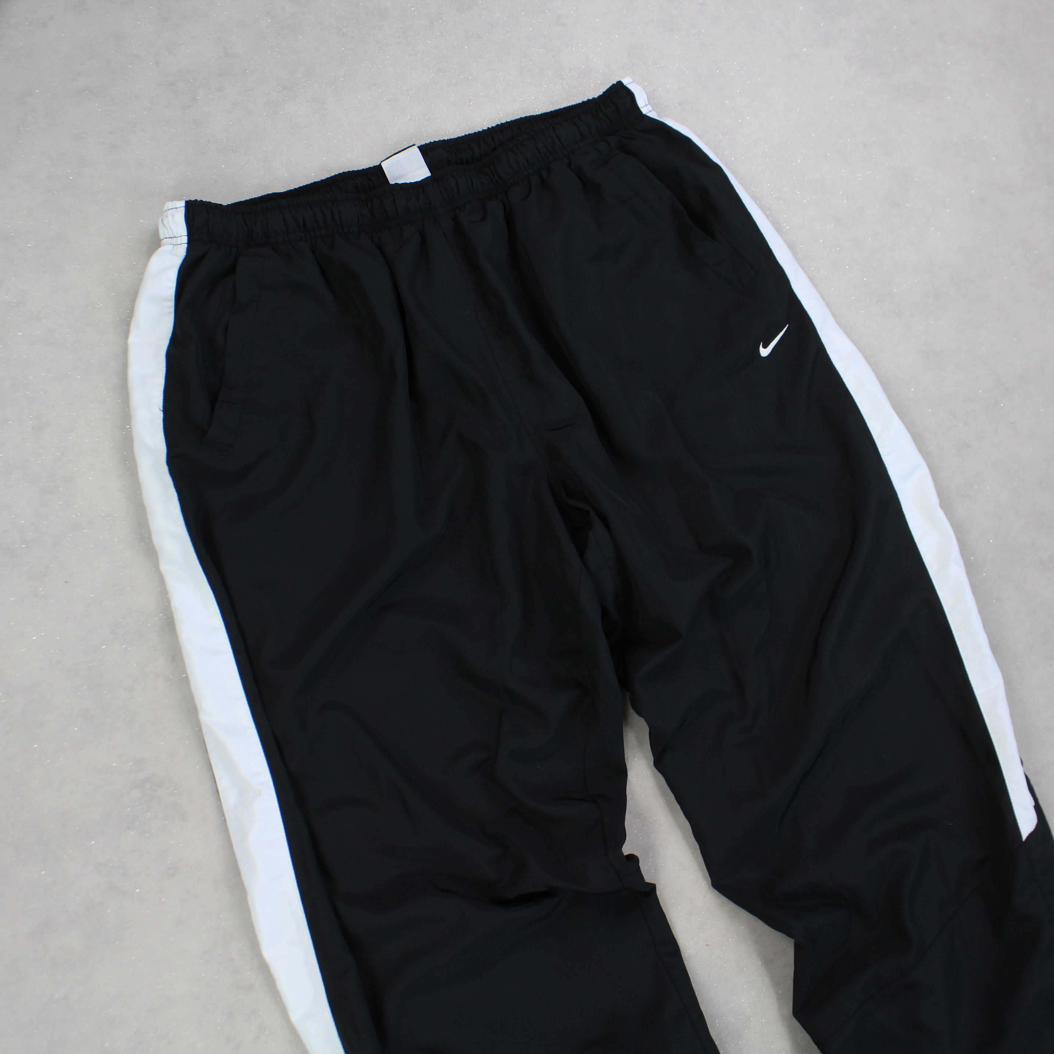 RARE 00s Baggy Trackpants Black-Kikonat