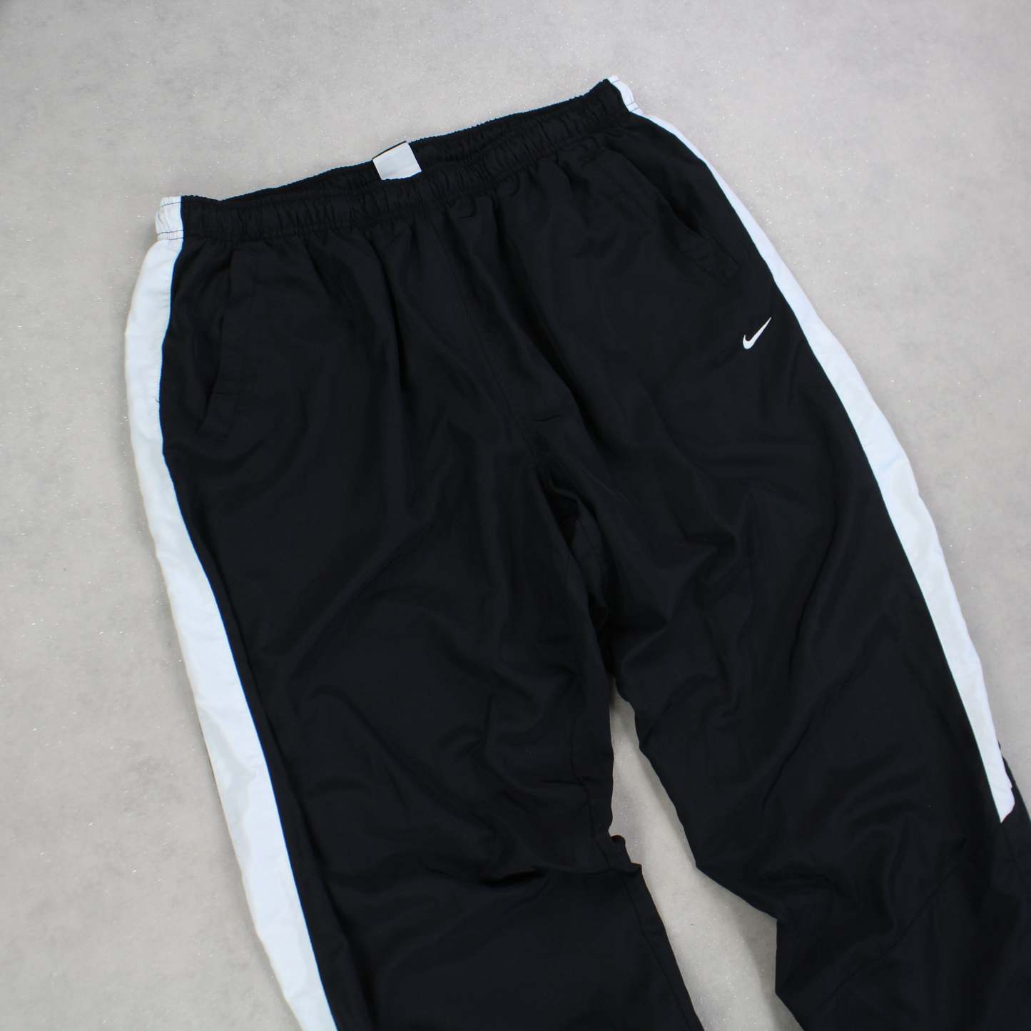 RARE 00s Baggy Trackpants Black-Kikonat