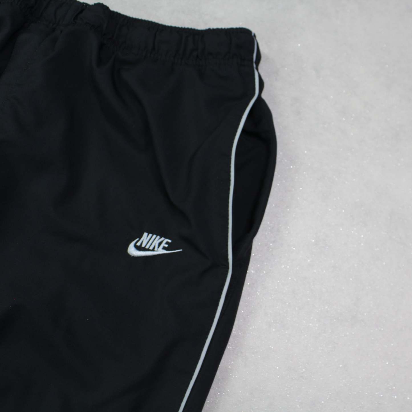 RARE 2000s Baggy Trackpants Black-Kikonat