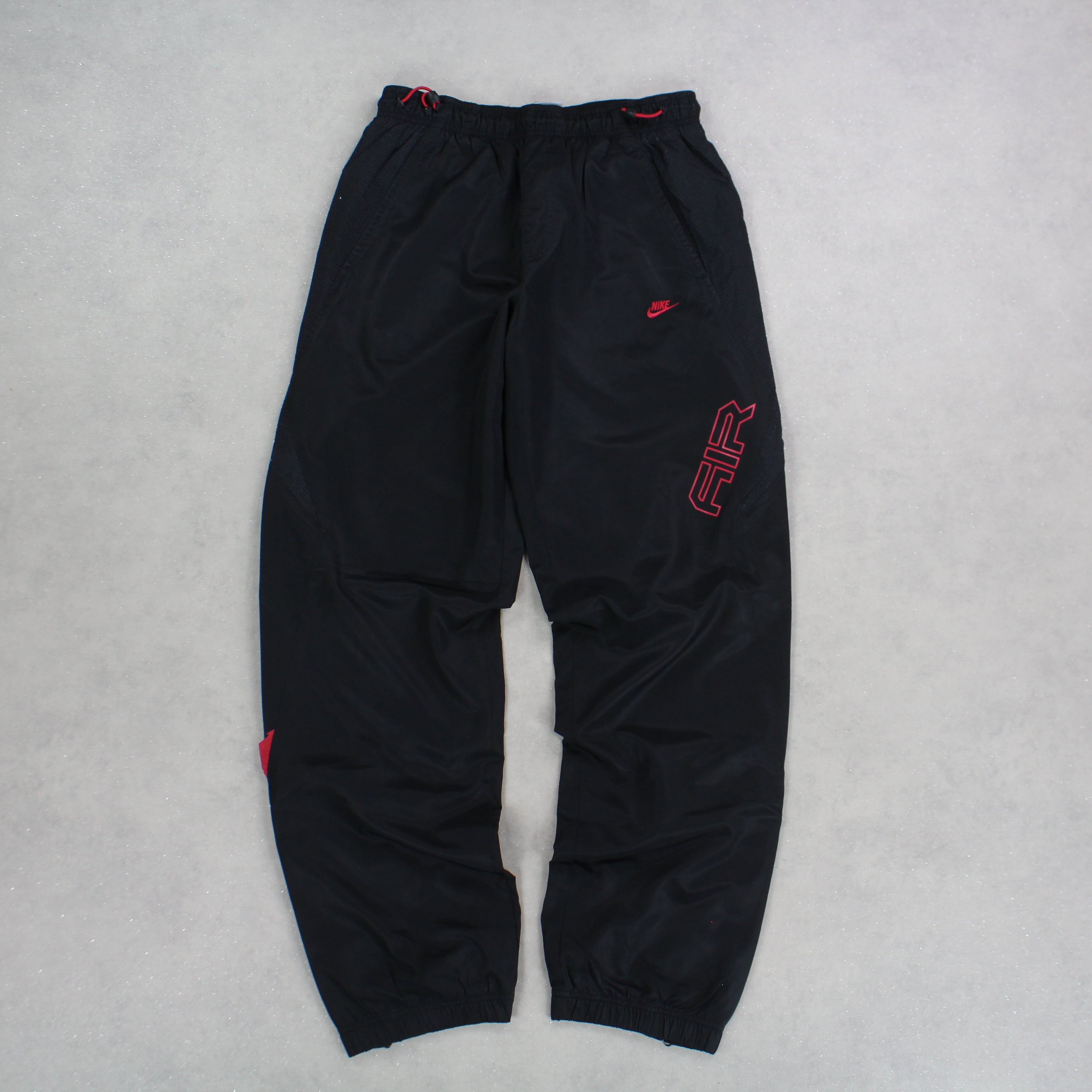 RARE 2000s Air Trackpants Black-Kikonat