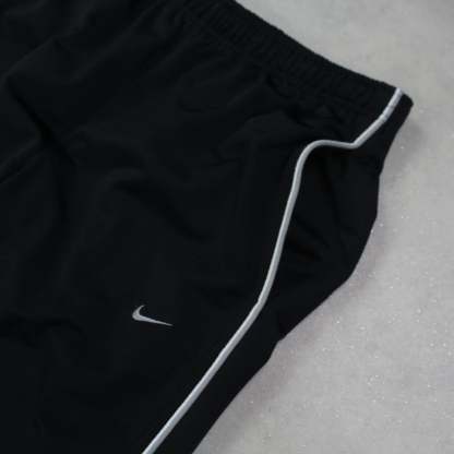 RARE 2000s Trackpants Black-Kikonat
