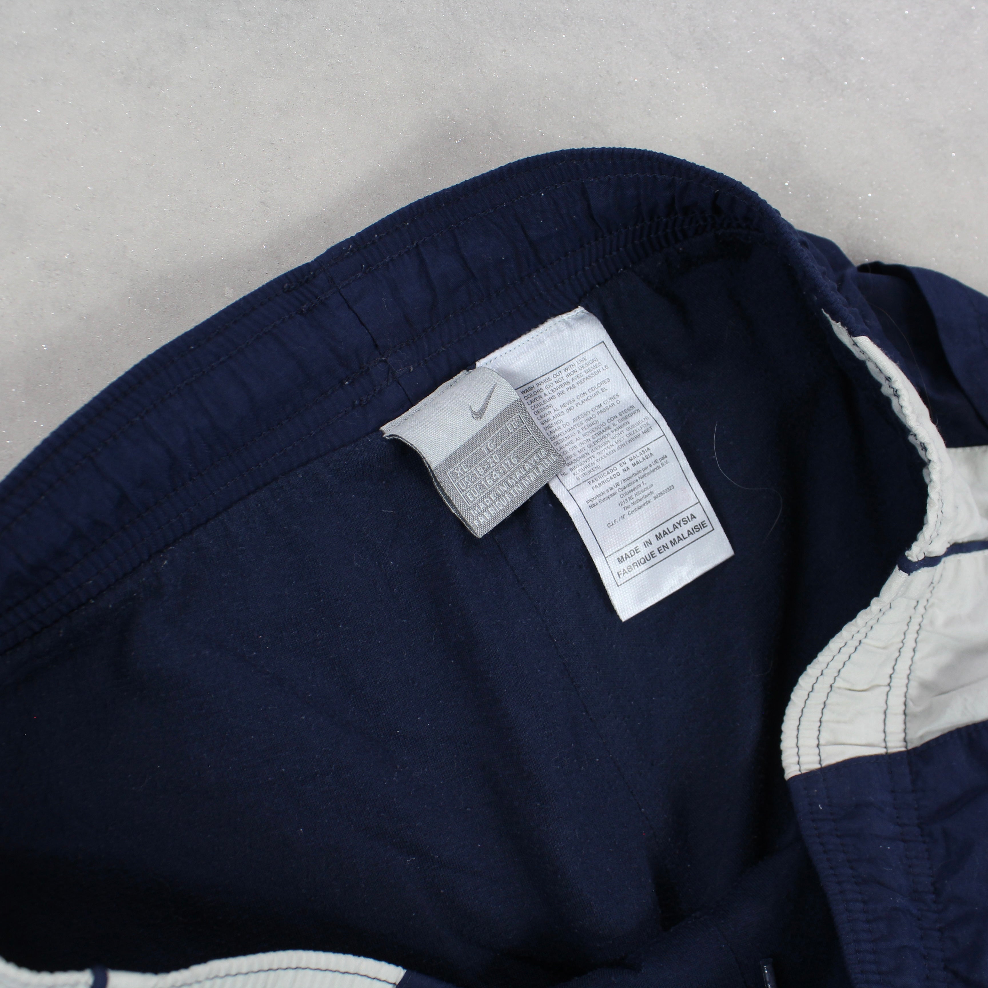 RARE 2000s Trackpants Navy-Kikonat