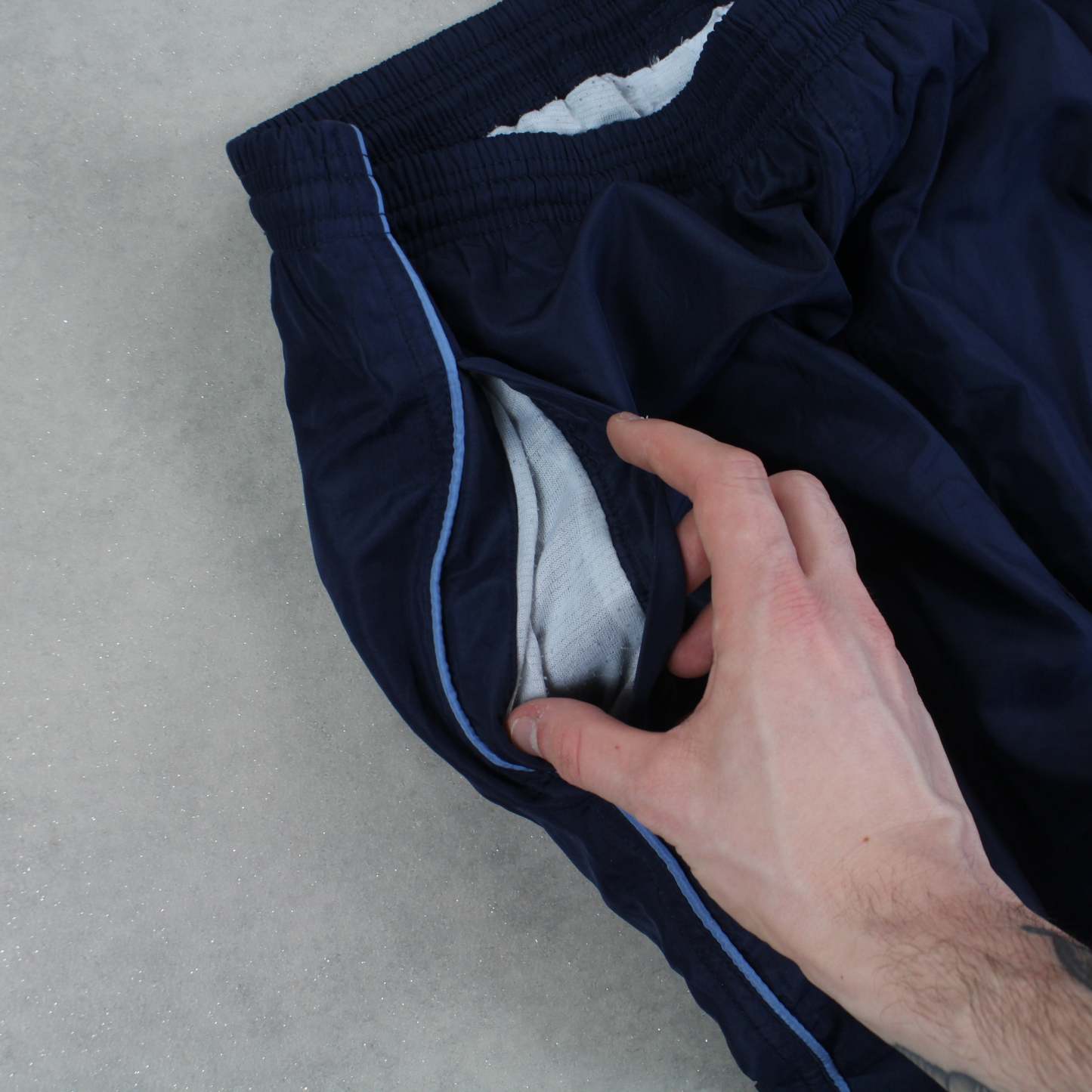 RARE 2000s Trackpants Navy-Kikonat