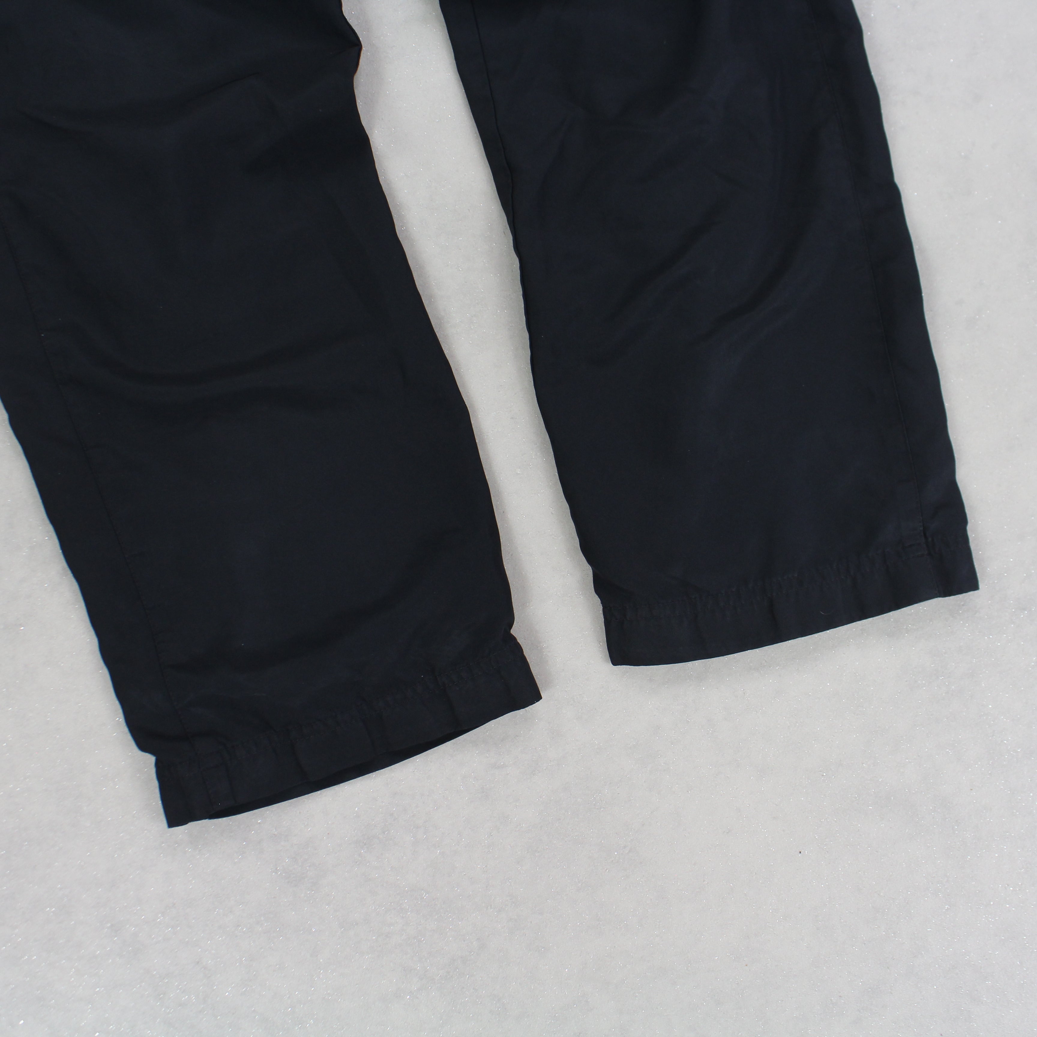 RARE 2000s Trackpants Black-Kikonat