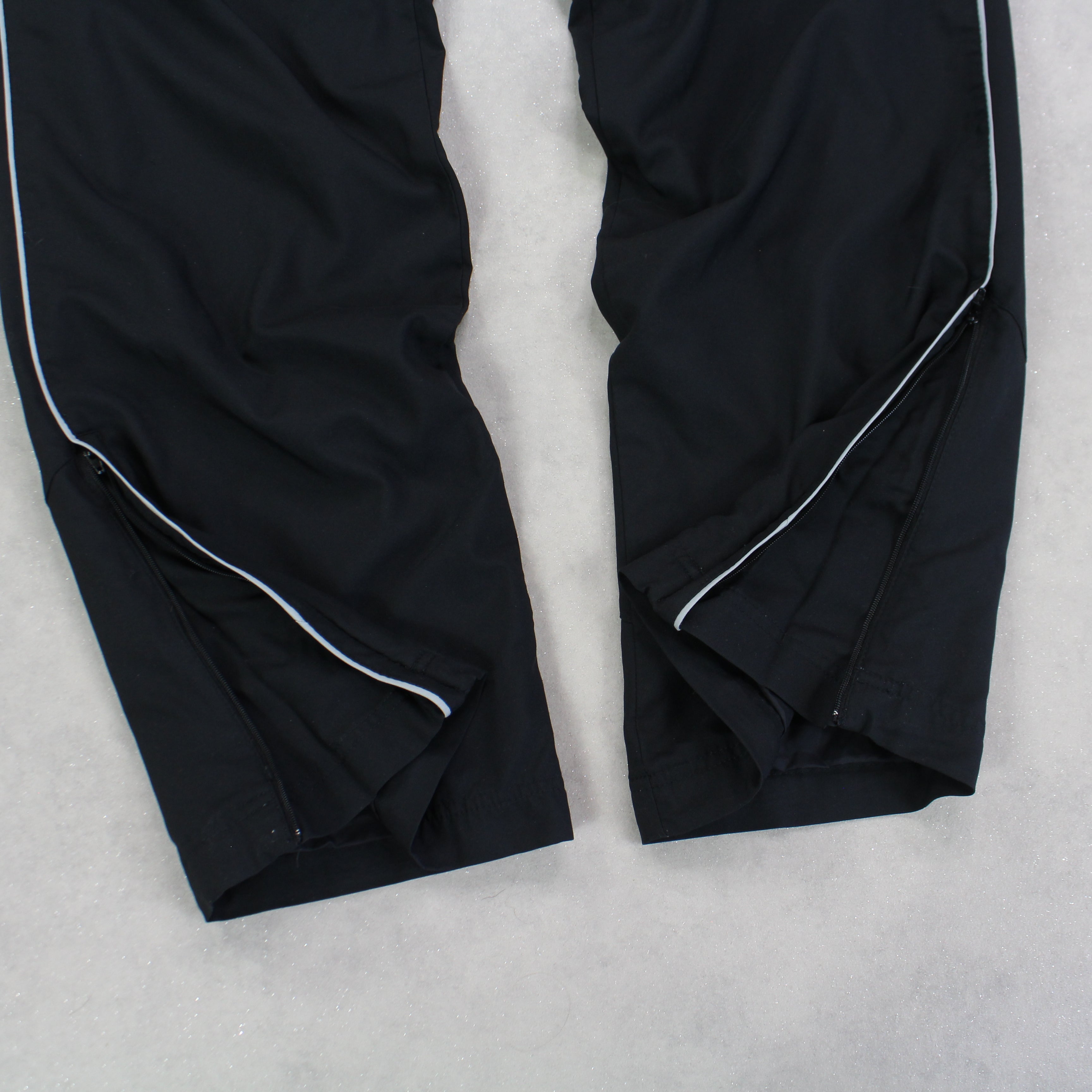 RARE 2000s Baggy Trackpants Black-Kikonat
