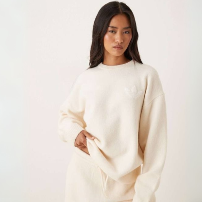 Complete Woolen Outfit-Kikonat