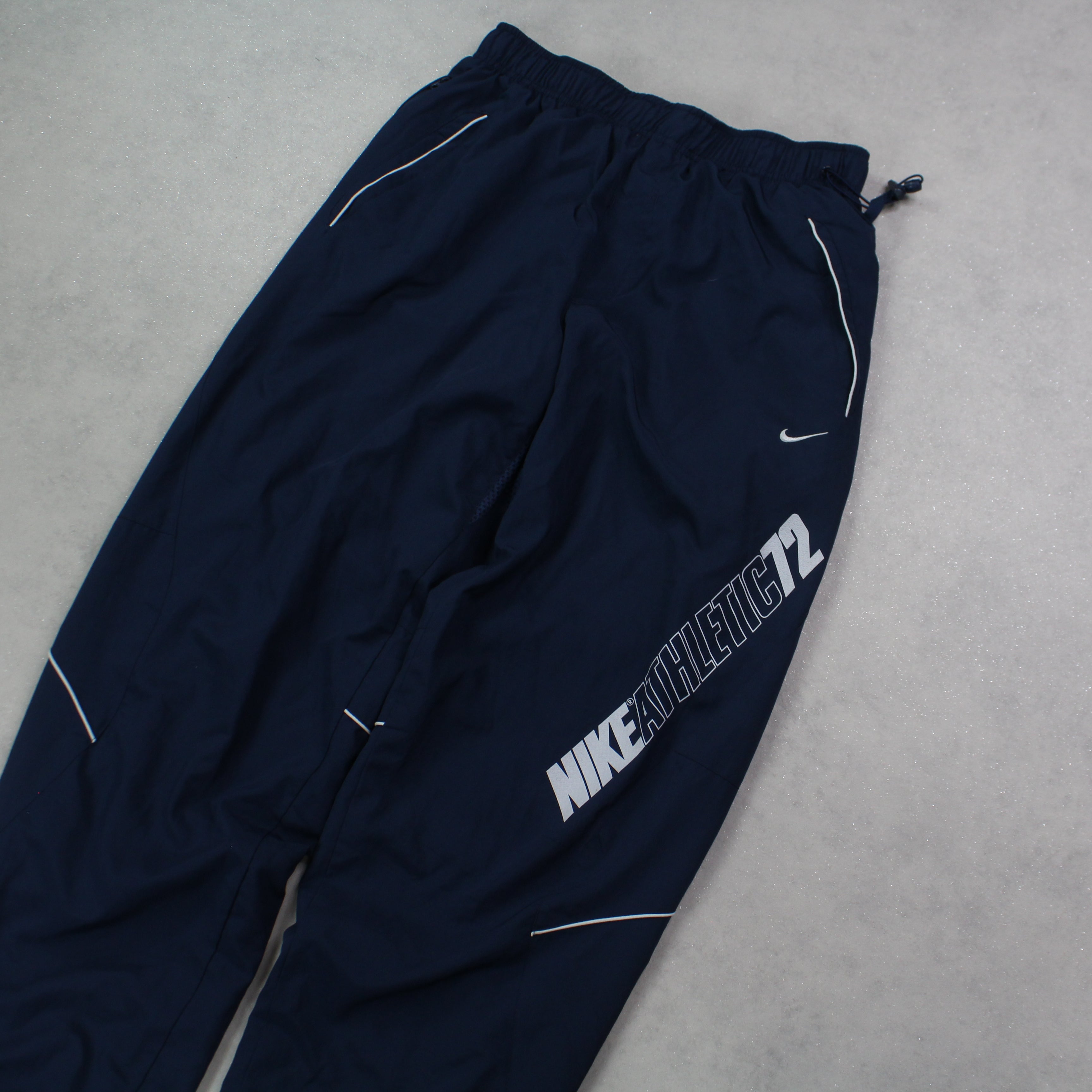 RARE 2000s 72 Trackpants Navy-Kikonat