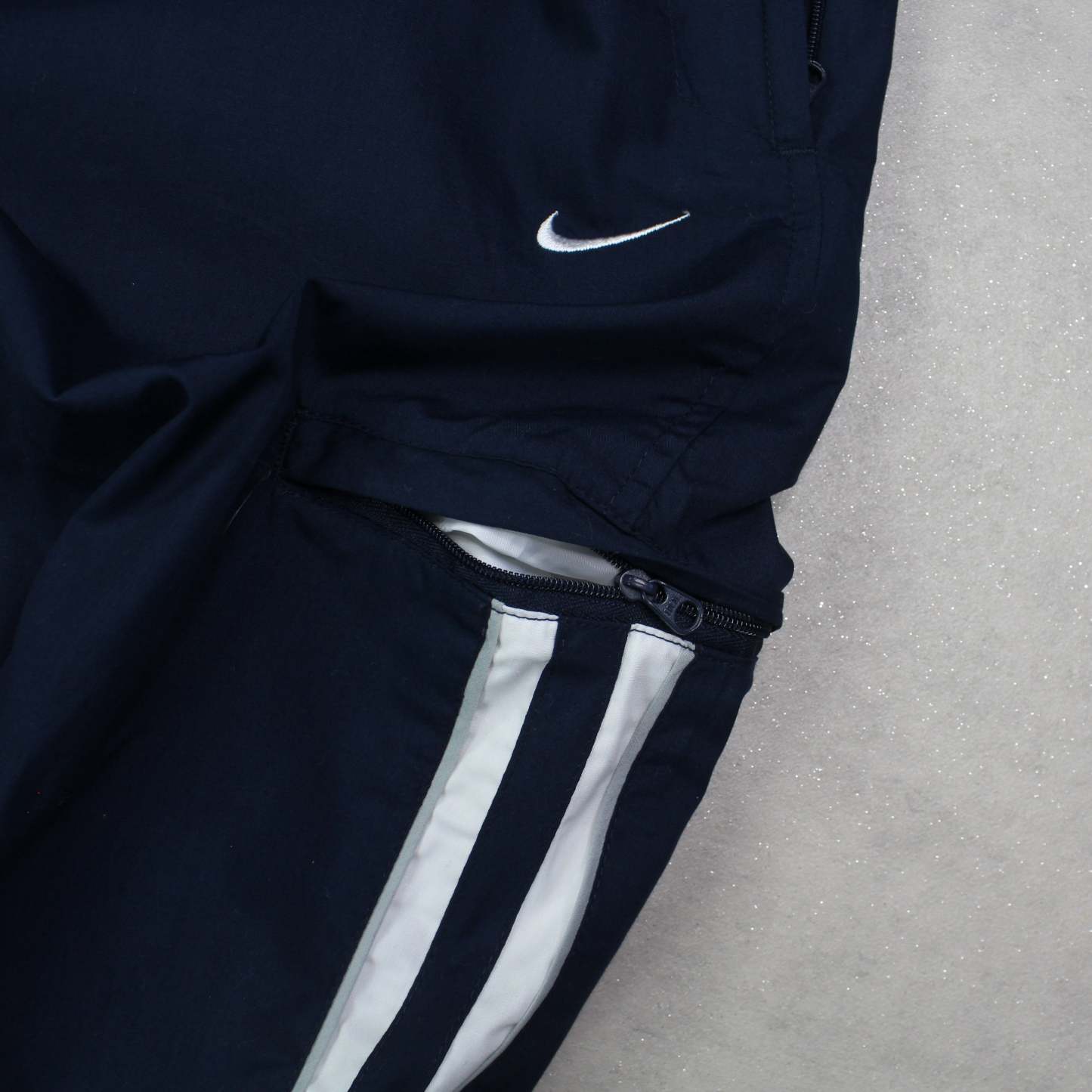 RARE 2000s Baggy Trackpants Navy-Kikonat