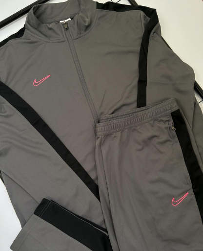 Conjunto  Academy Dri-FIT-Kikonat