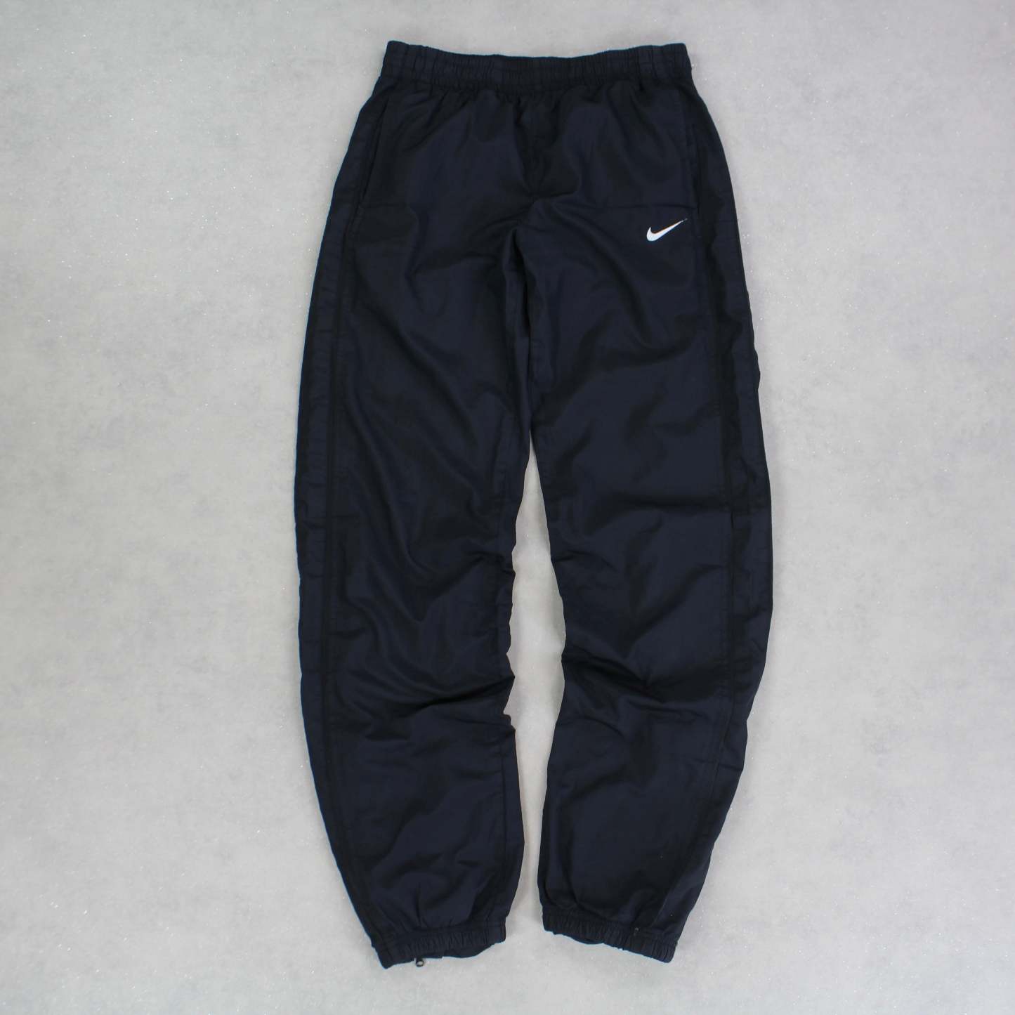 RARE 2000s Trackpants Black-Kikonat