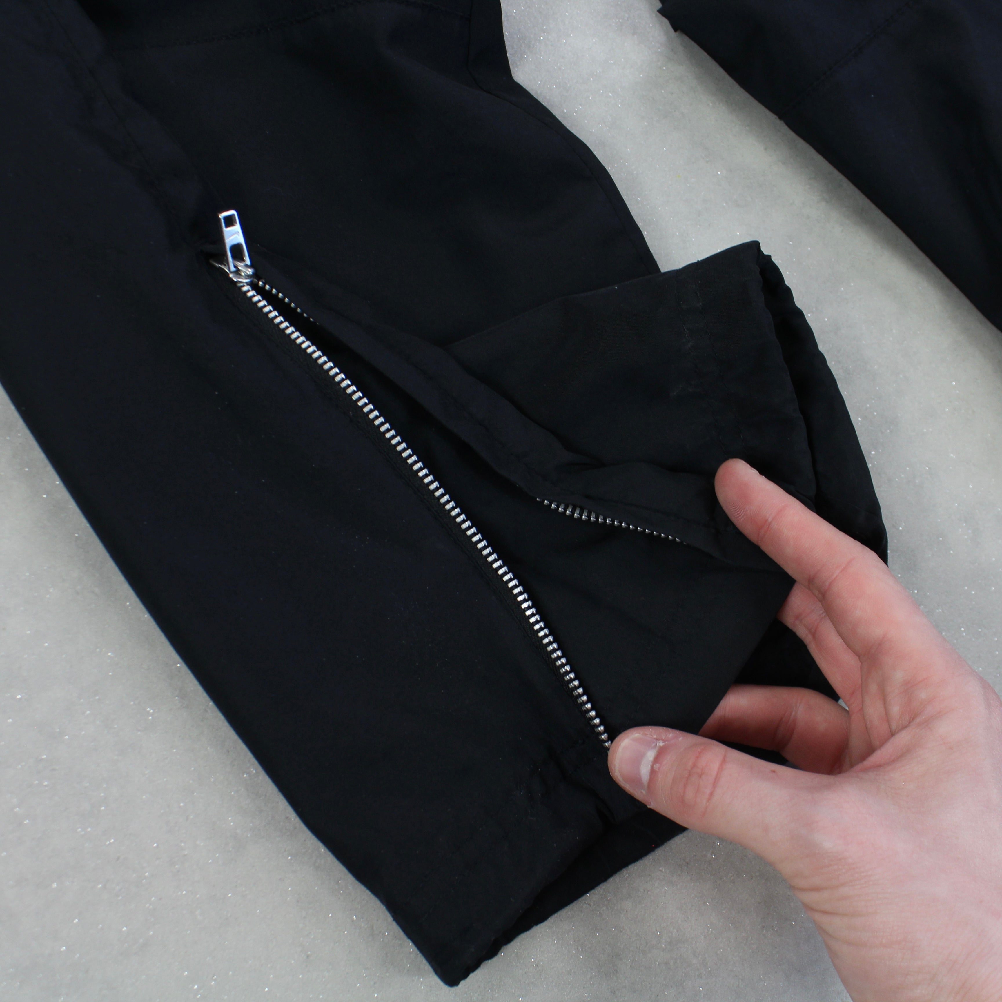 RARE 00s Baggy Trackpants Black-Kikonat