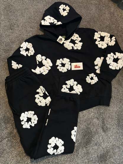 DT Black Tracksuit-Kikonat