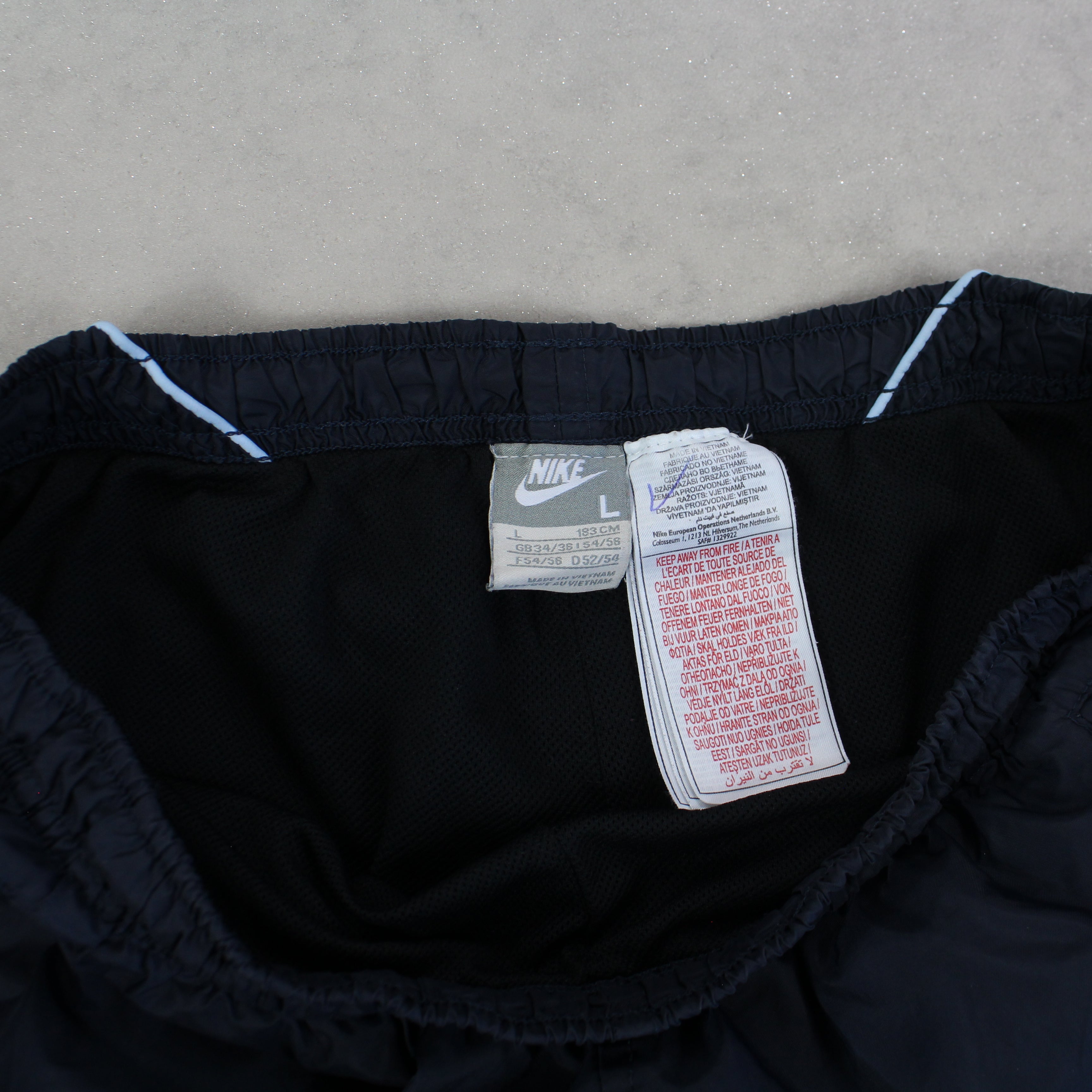 SUPER RARE 2000s Trackpants Navy-Kikonat