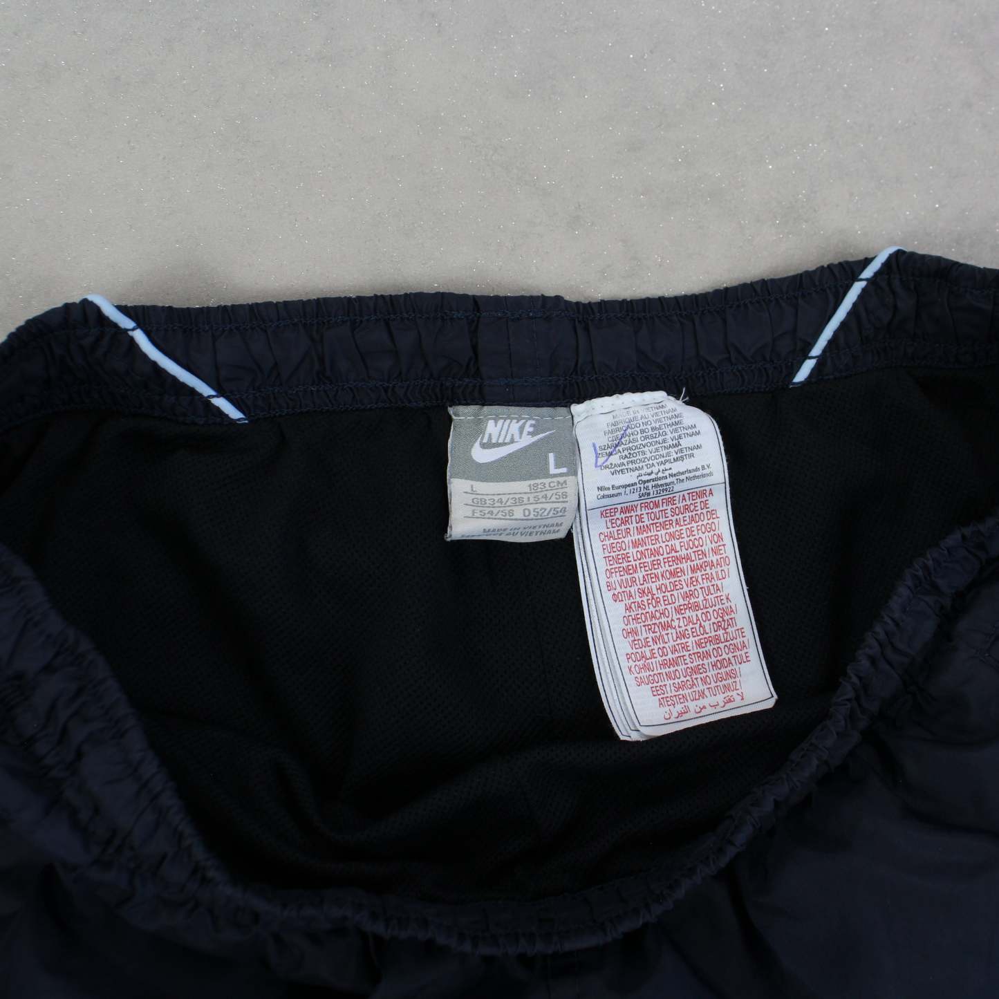 SUPER RARE 2000s Trackpants Navy-Kikonat